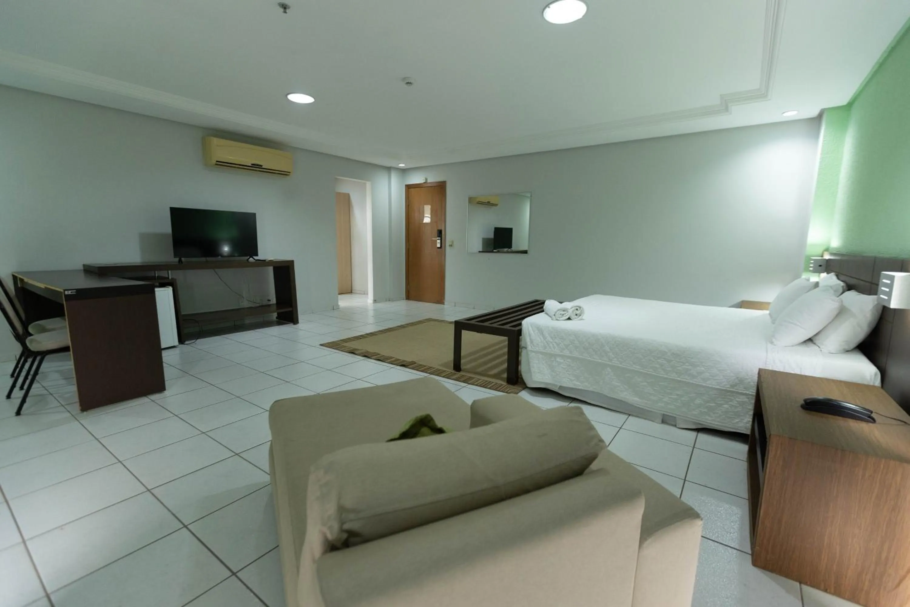 Bed in Hits Pantanal Hotel Aeroporto Cuiabá