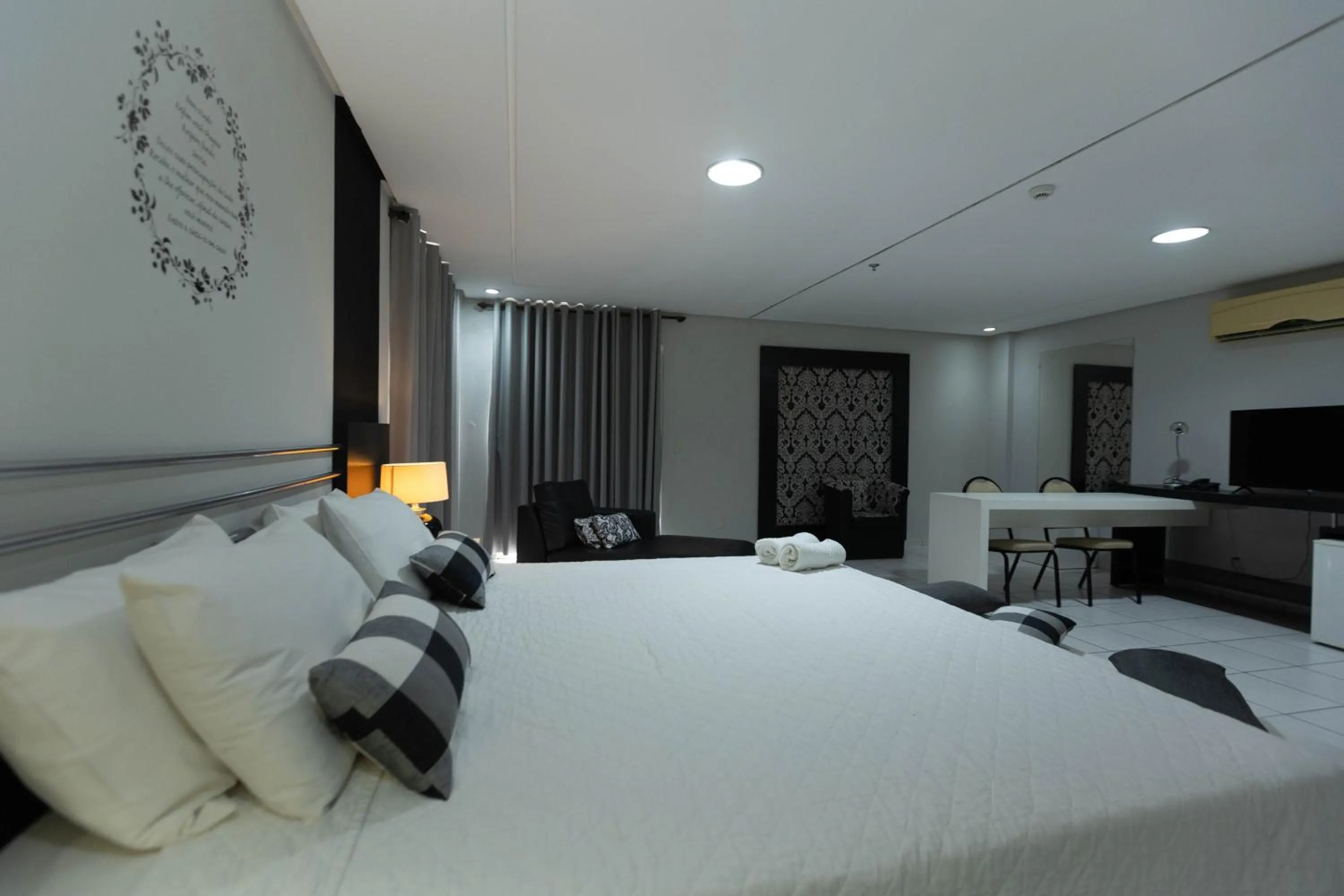 Bed in Hits Pantanal Hotel Aeroporto Cuiabá