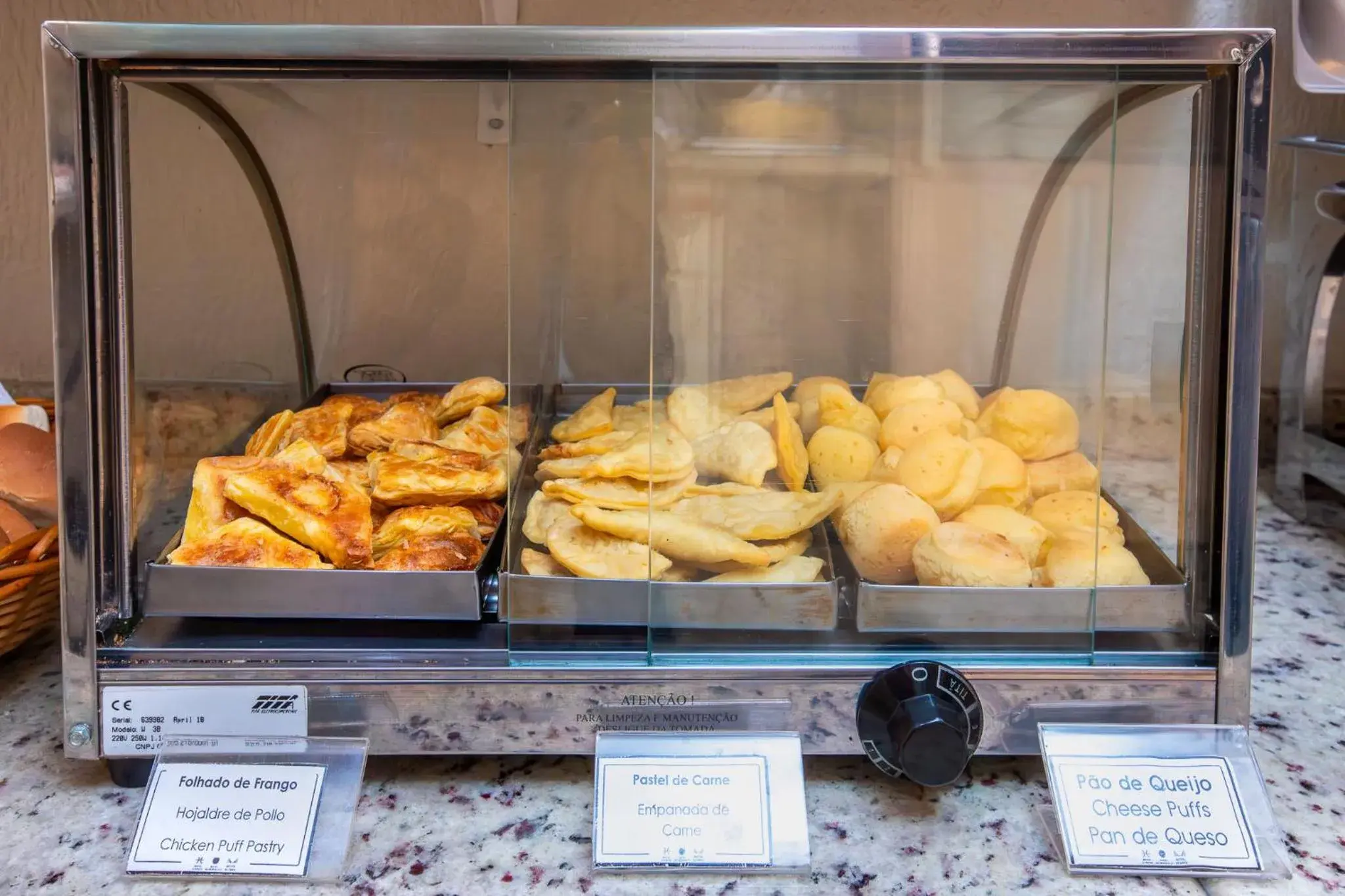 Breakfast in Hotel Express São Leopoldo Breakfast in Hotel Express São Leopoldo