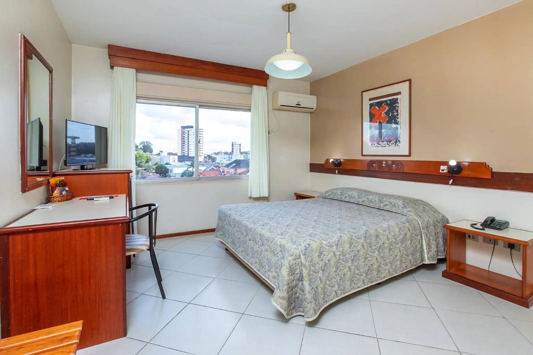 Bedroom, Bed in Hotel Suárez Campo Bom