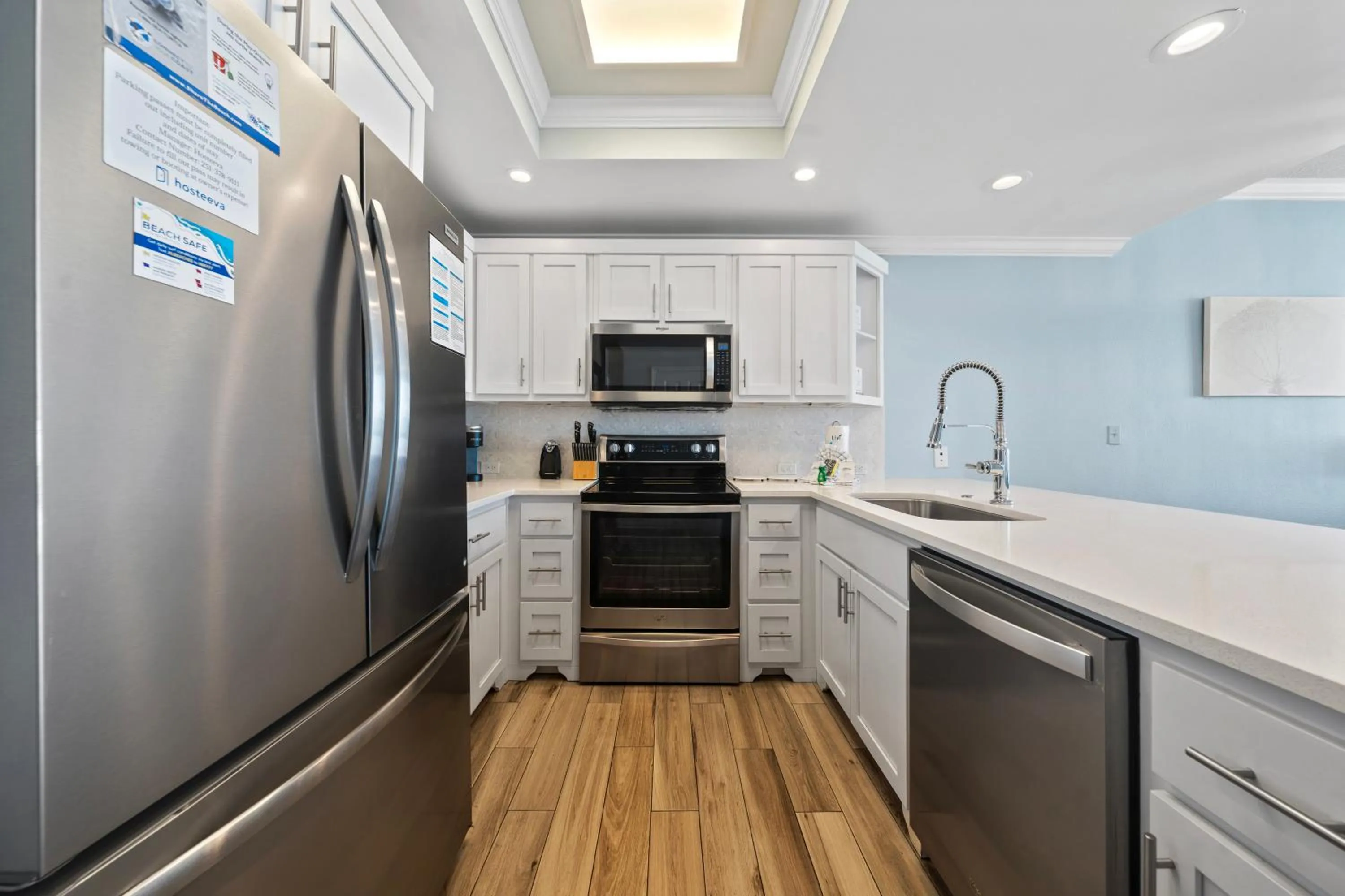 Kitchen or kitchenette in Lighthouse 714