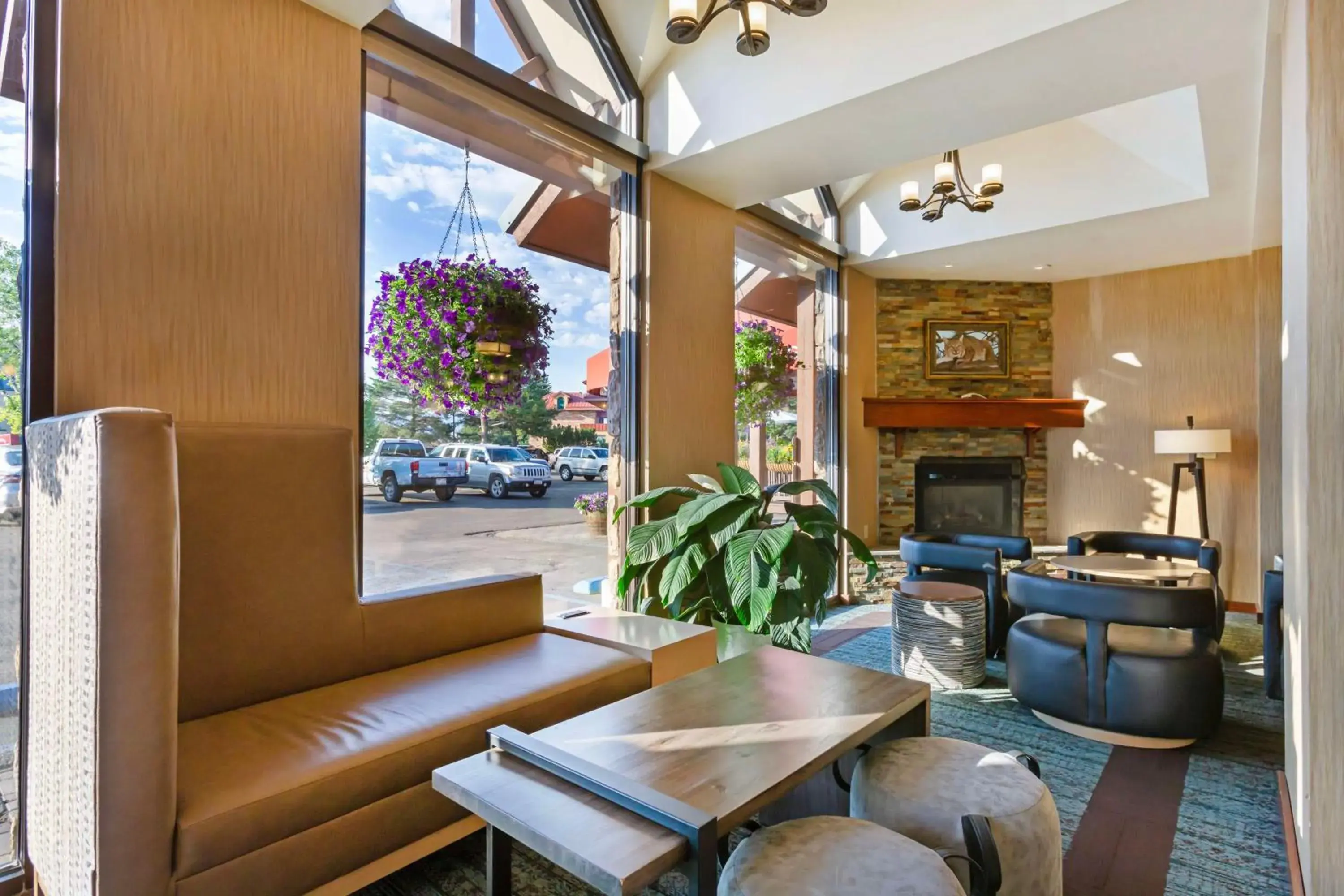 Lobby or reception in Best Western Plus GranTree Inn Lobby or reception in Best Western Plus GranTree Inn