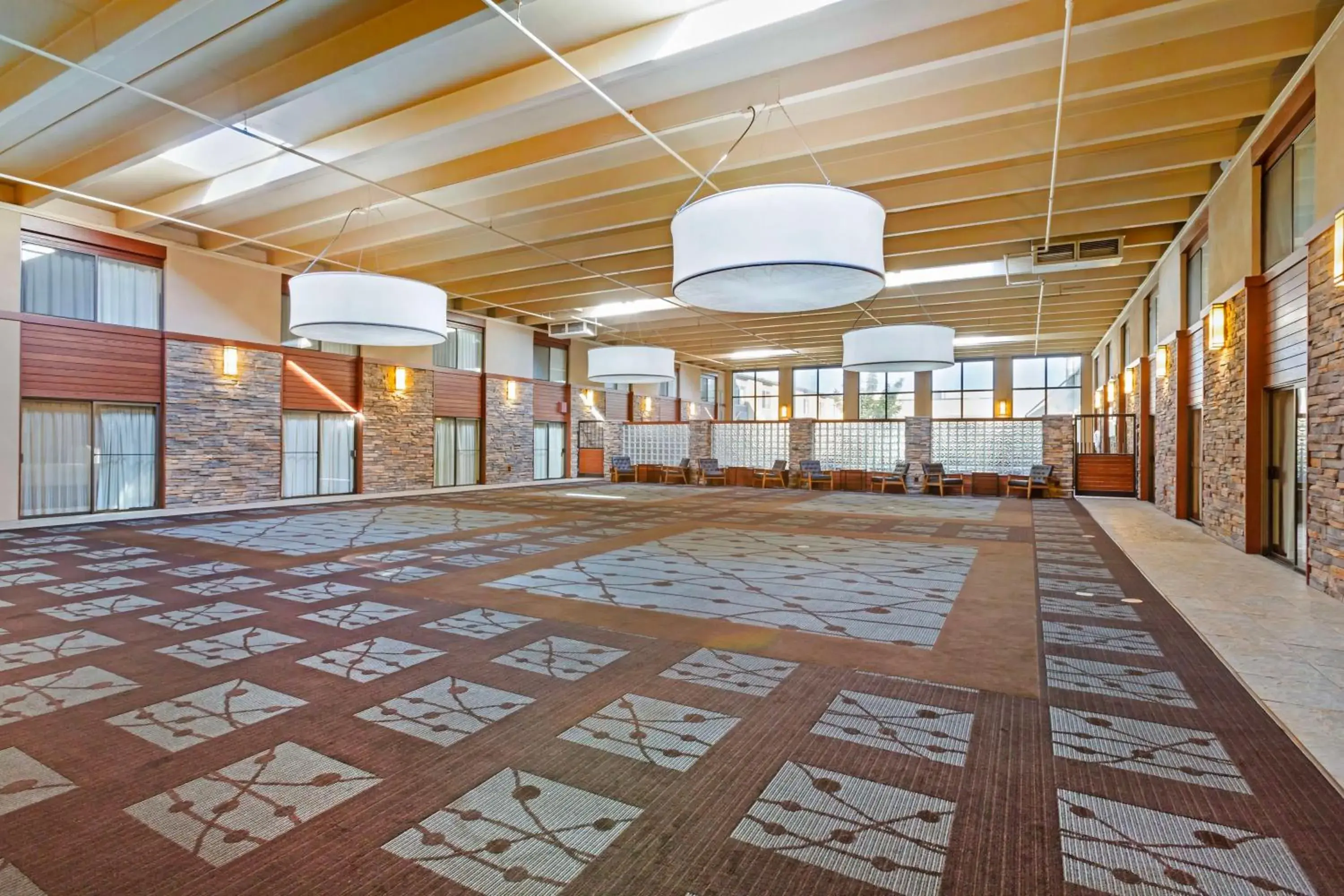 Property building in Best Western Plus GranTree Inn Property building in Best Western Plus GranTree Inn