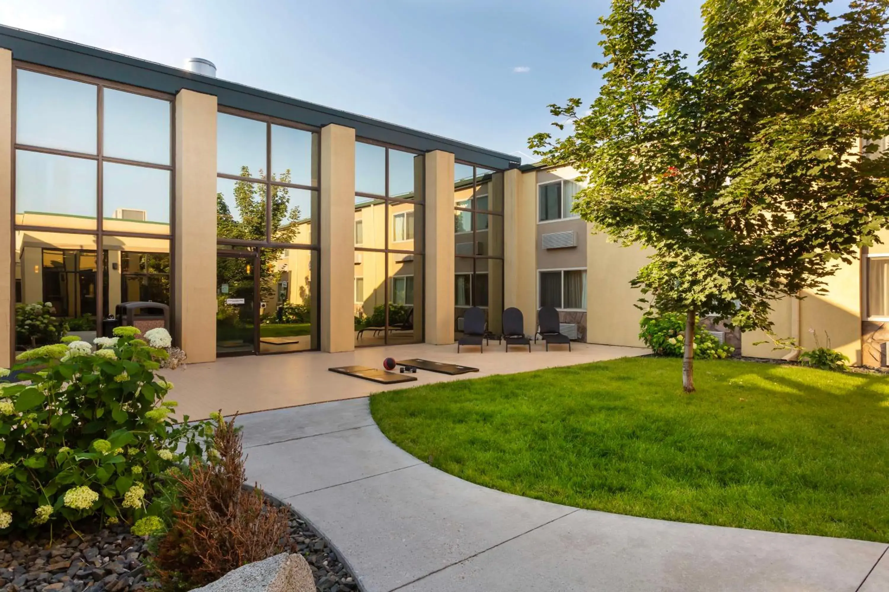 Property building in Best Western Plus GranTree Inn Property building in Best Western Plus GranTree Inn