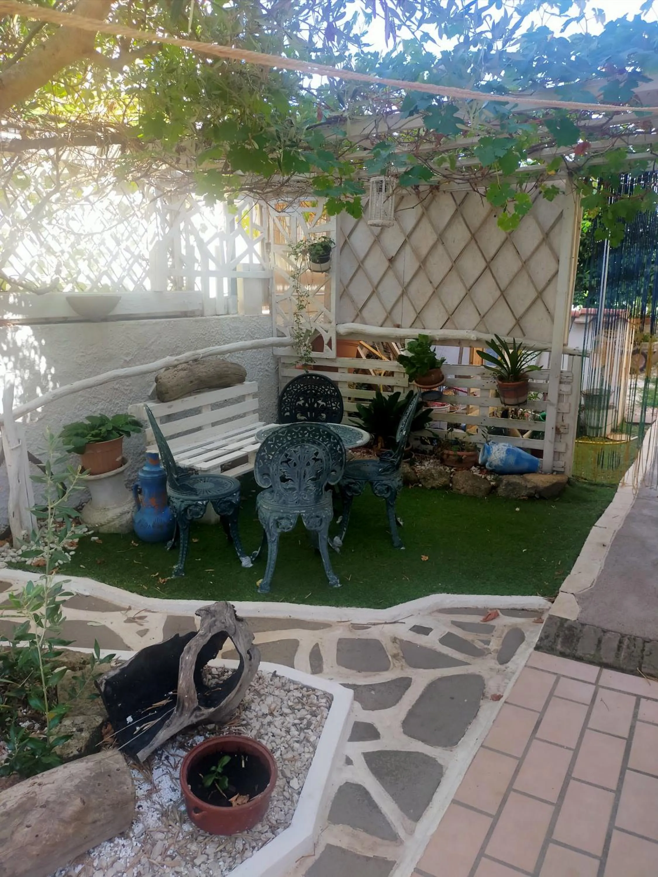 Garden in B&B S'arenada