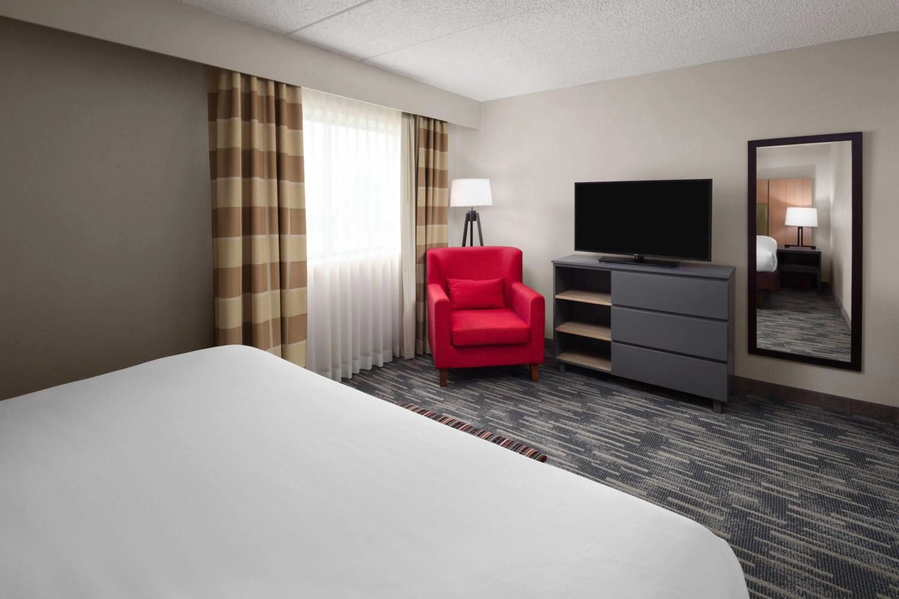 Photo of the whole room, Bed in Wingate by Wyndham Lincoln Airport East I-80