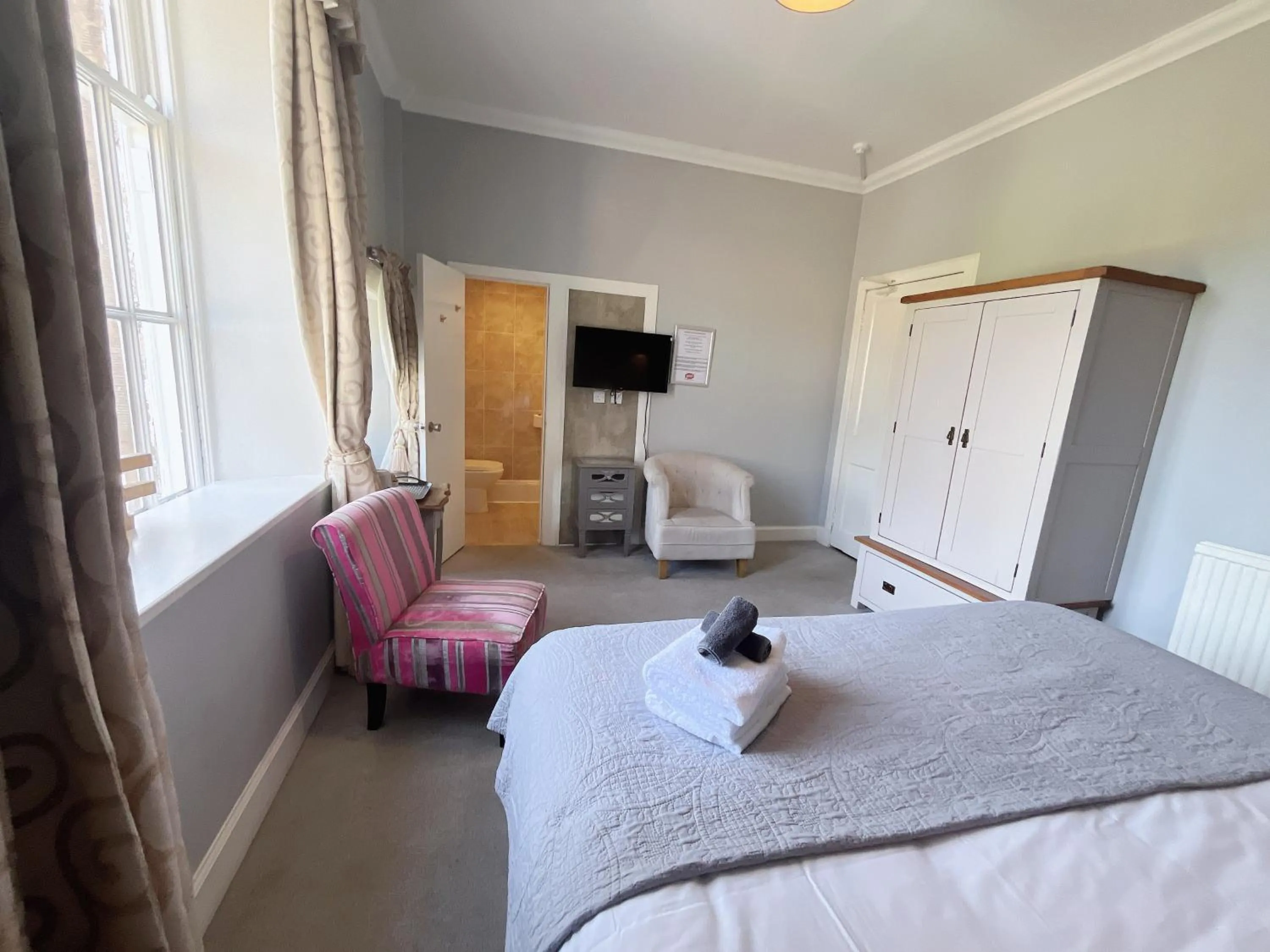 Bed in Allison House 17