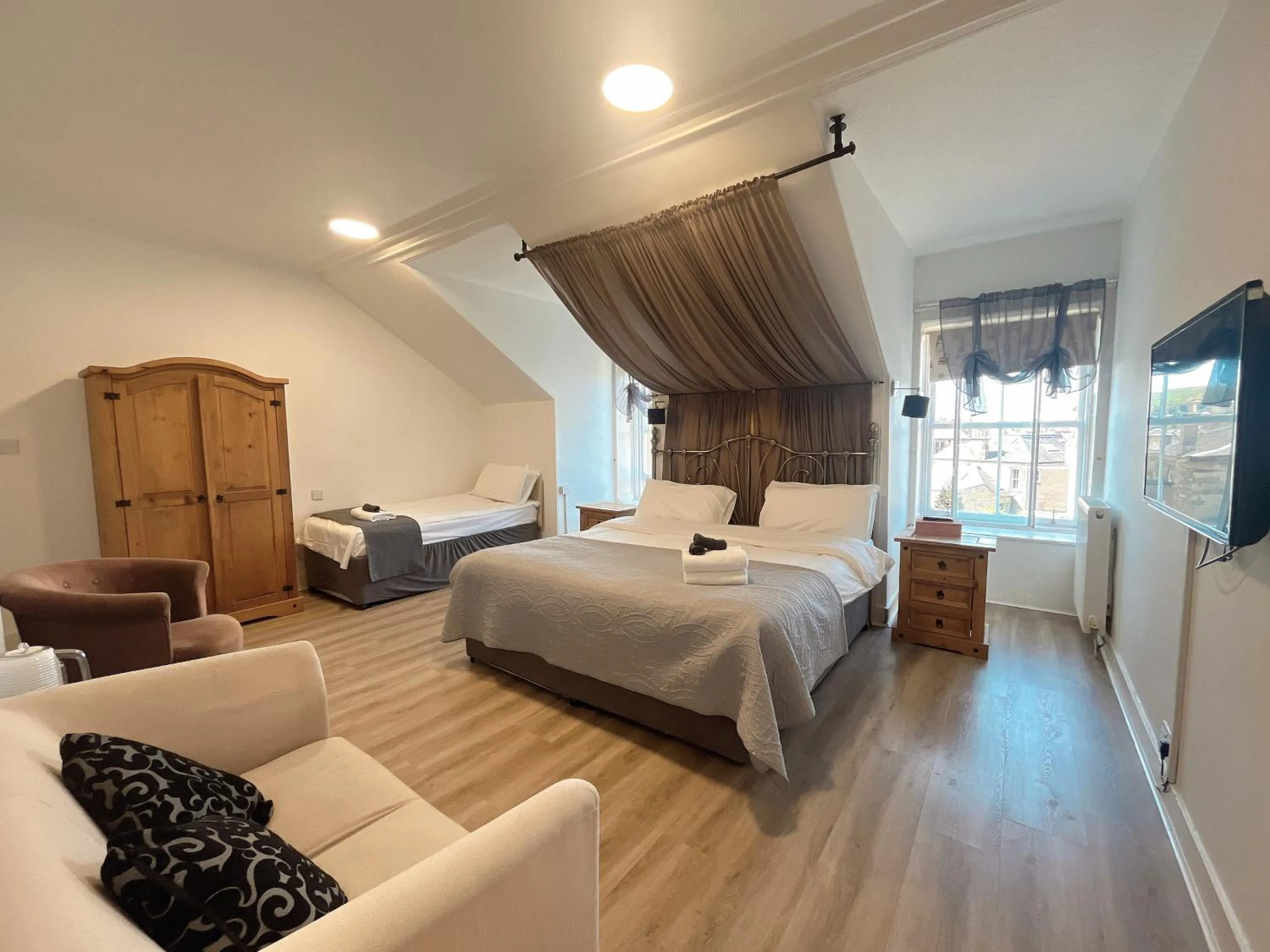 Bed in Allison House 17