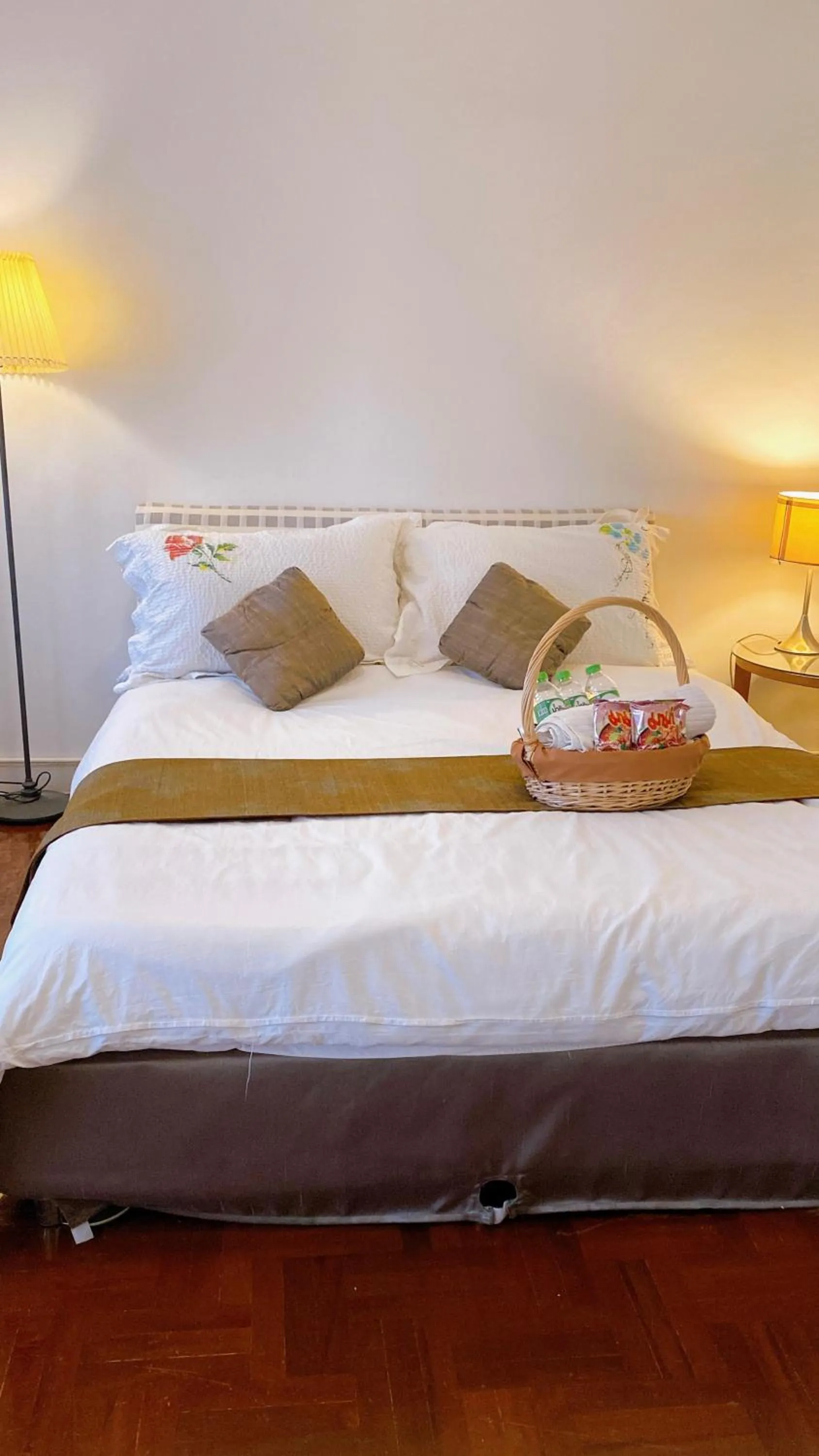 Bed in 12/14 HOME Studio