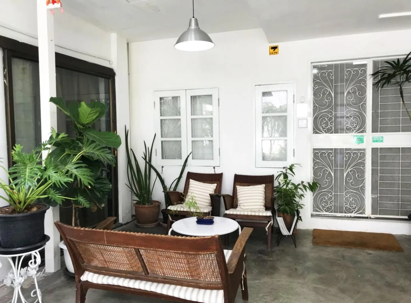 Facade/entrance in 12/14 HOME Studio