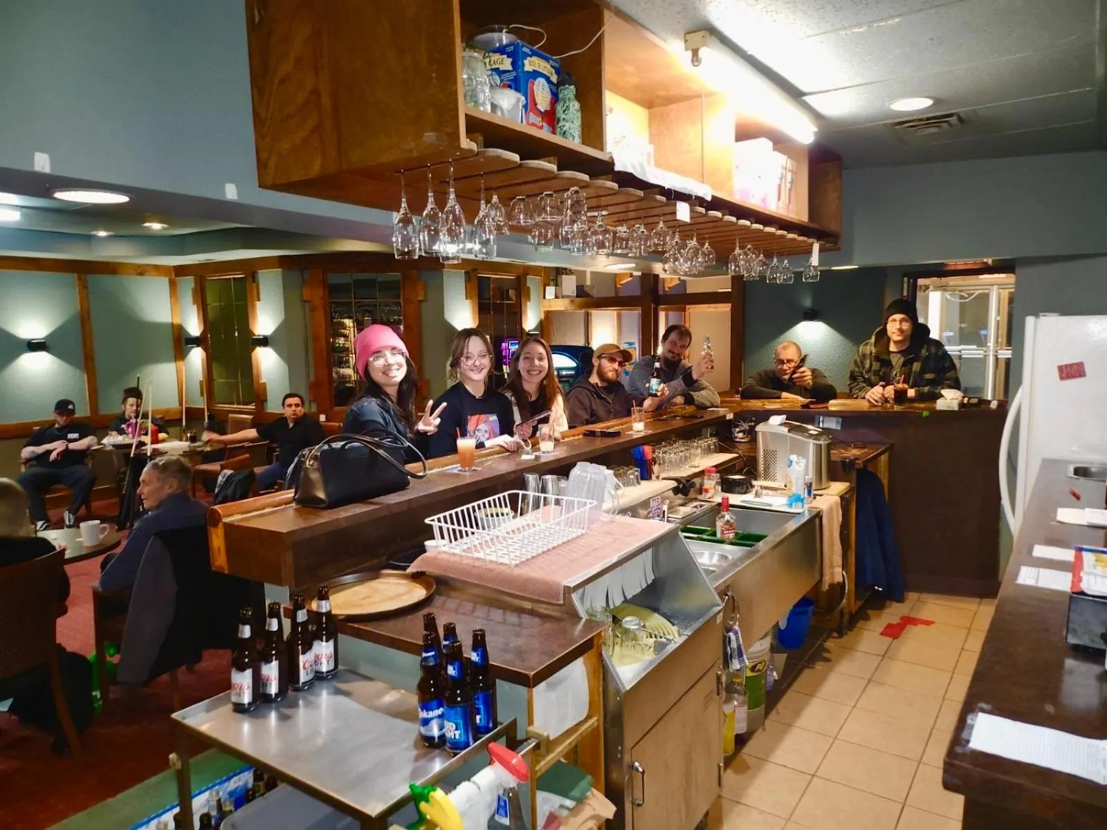 Lounge or bar in Lacombe Motor Inn