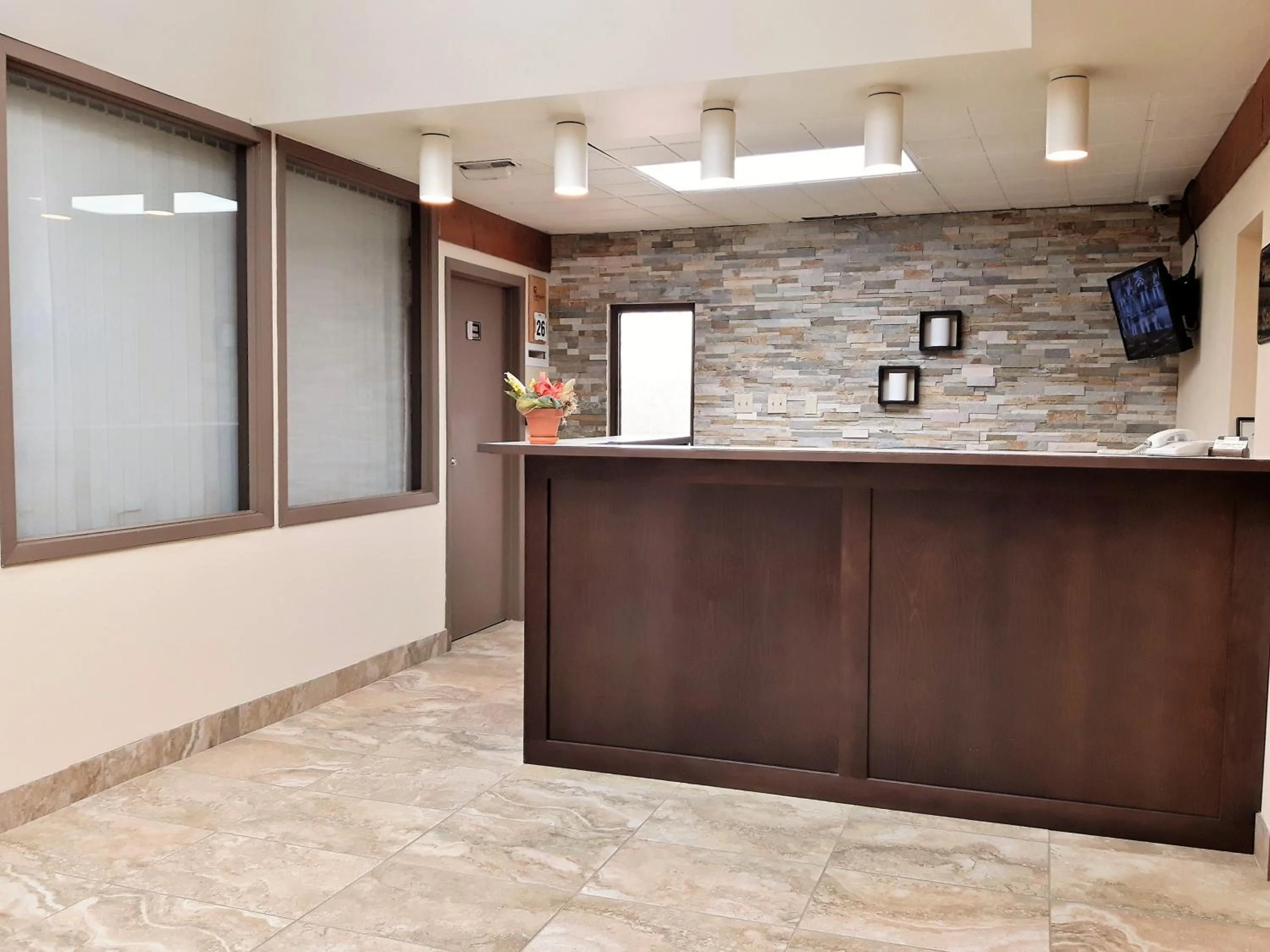 Lobby or reception in Lacombe Motor Inn