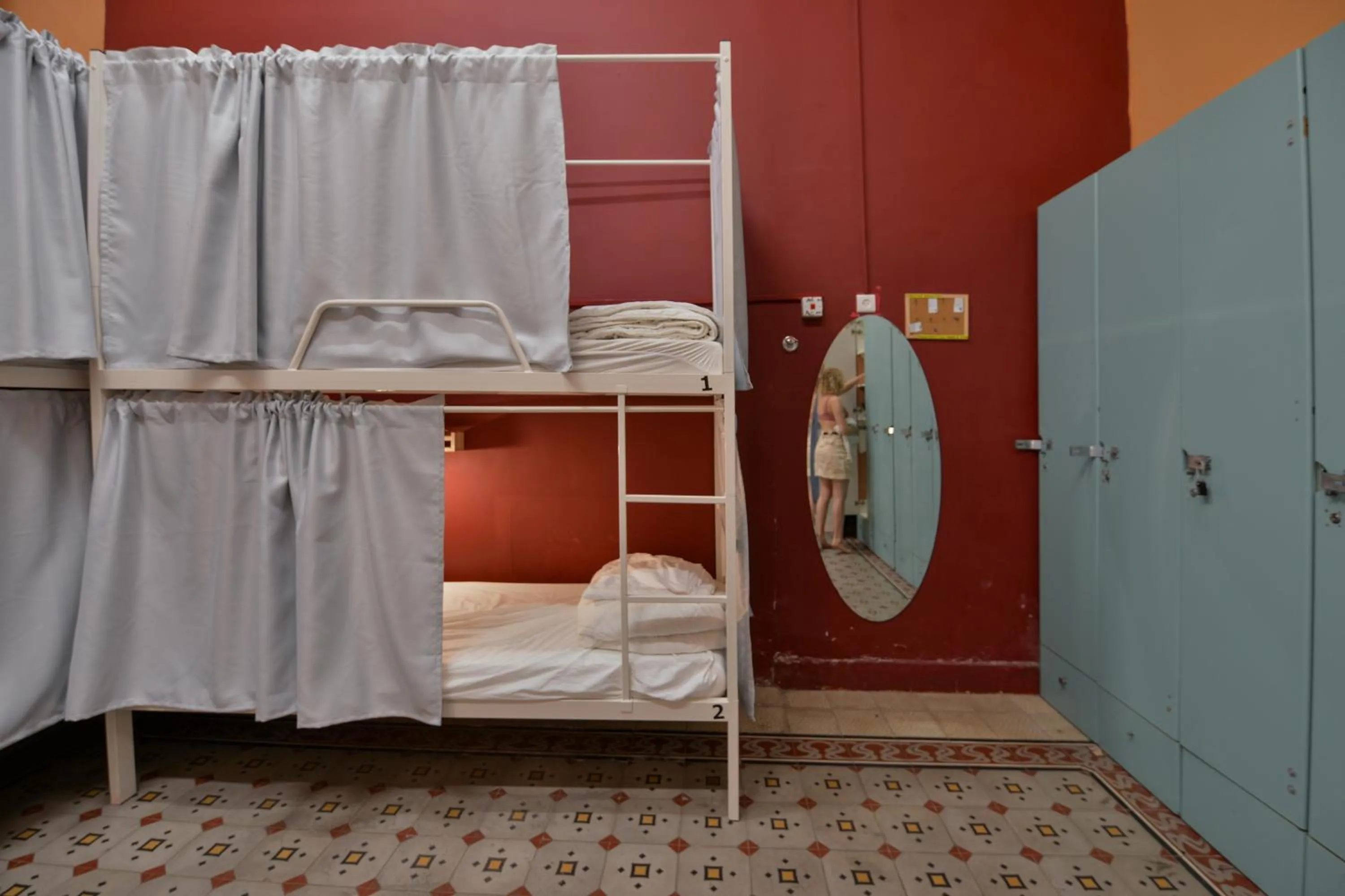 Bed in Roger's Hostel Tel Aviv (age 18-45)