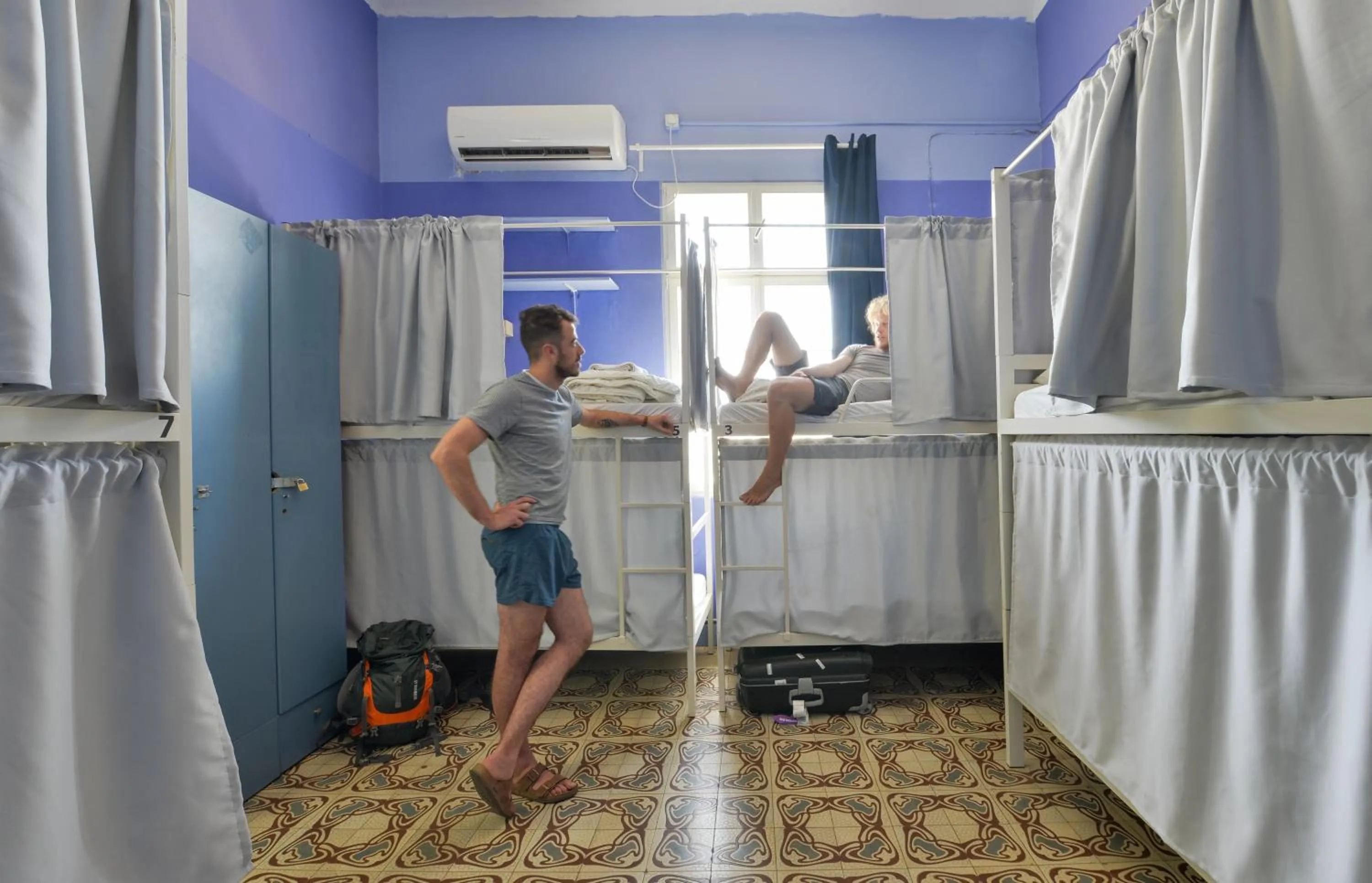 Roger's Hostel Tel Aviv (age 18-45)