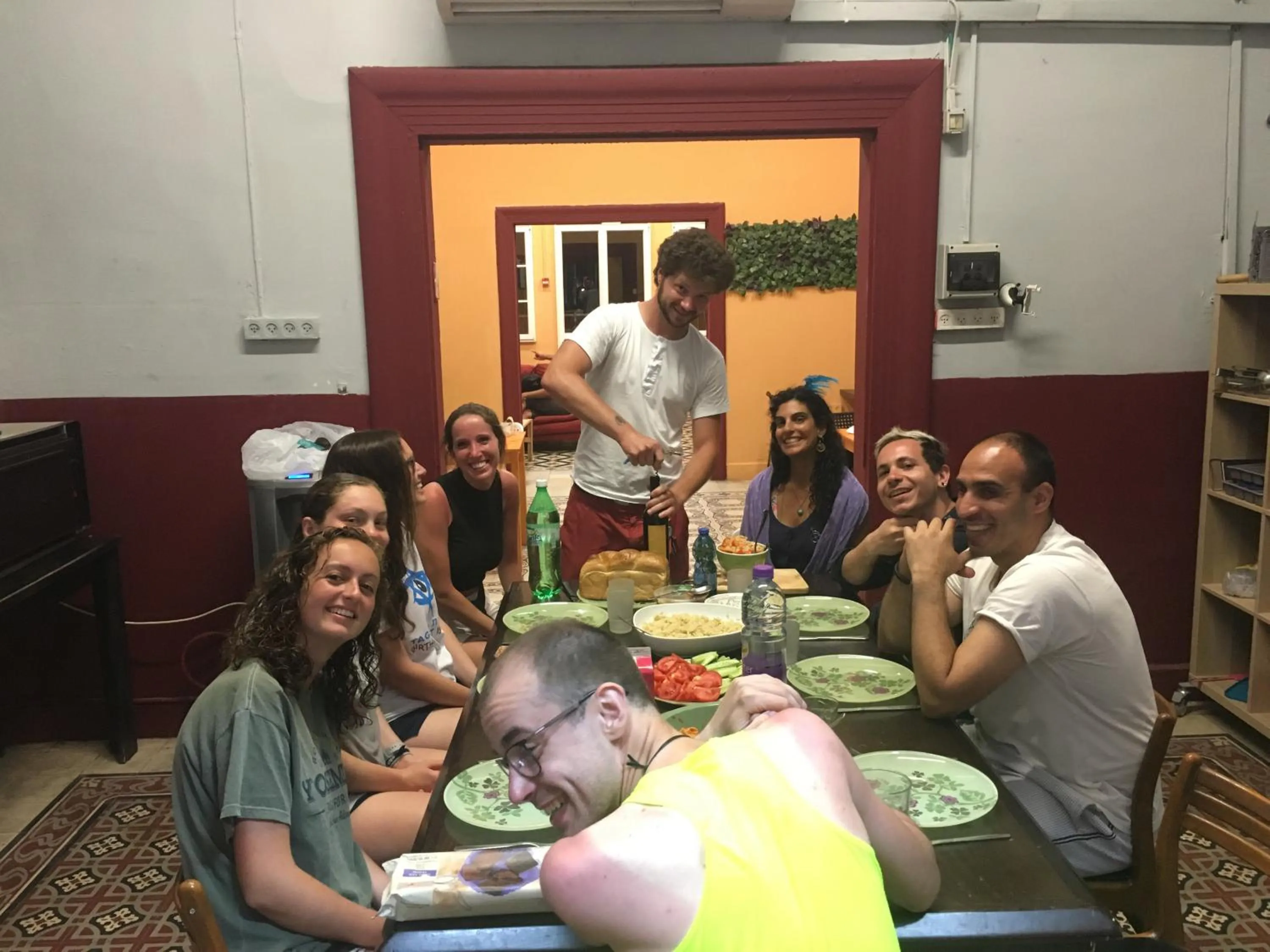 Roger's Hostel Tel Aviv (age 18-45)