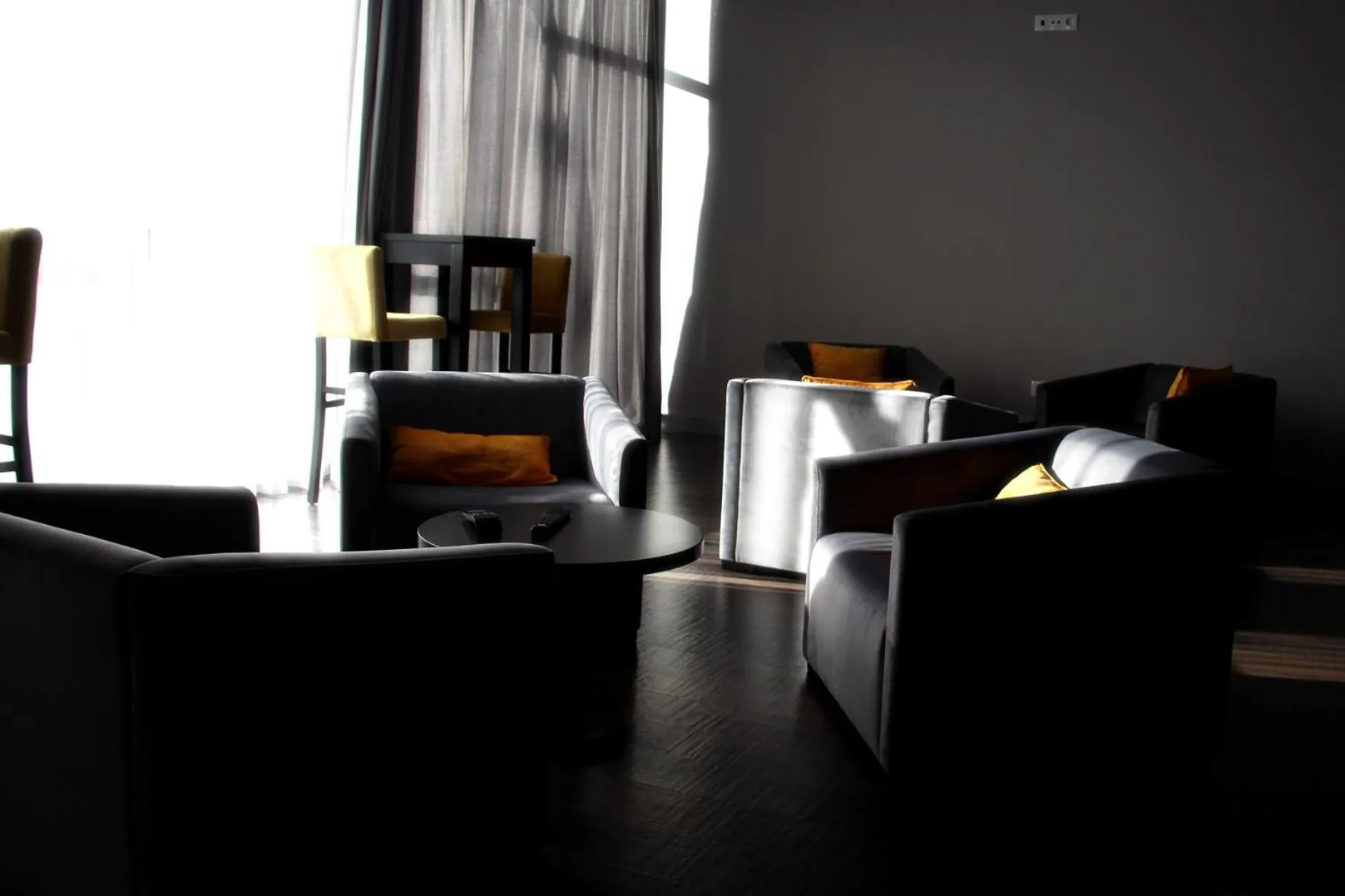 Communal lounge/ TV room in Basto Vila Hotel