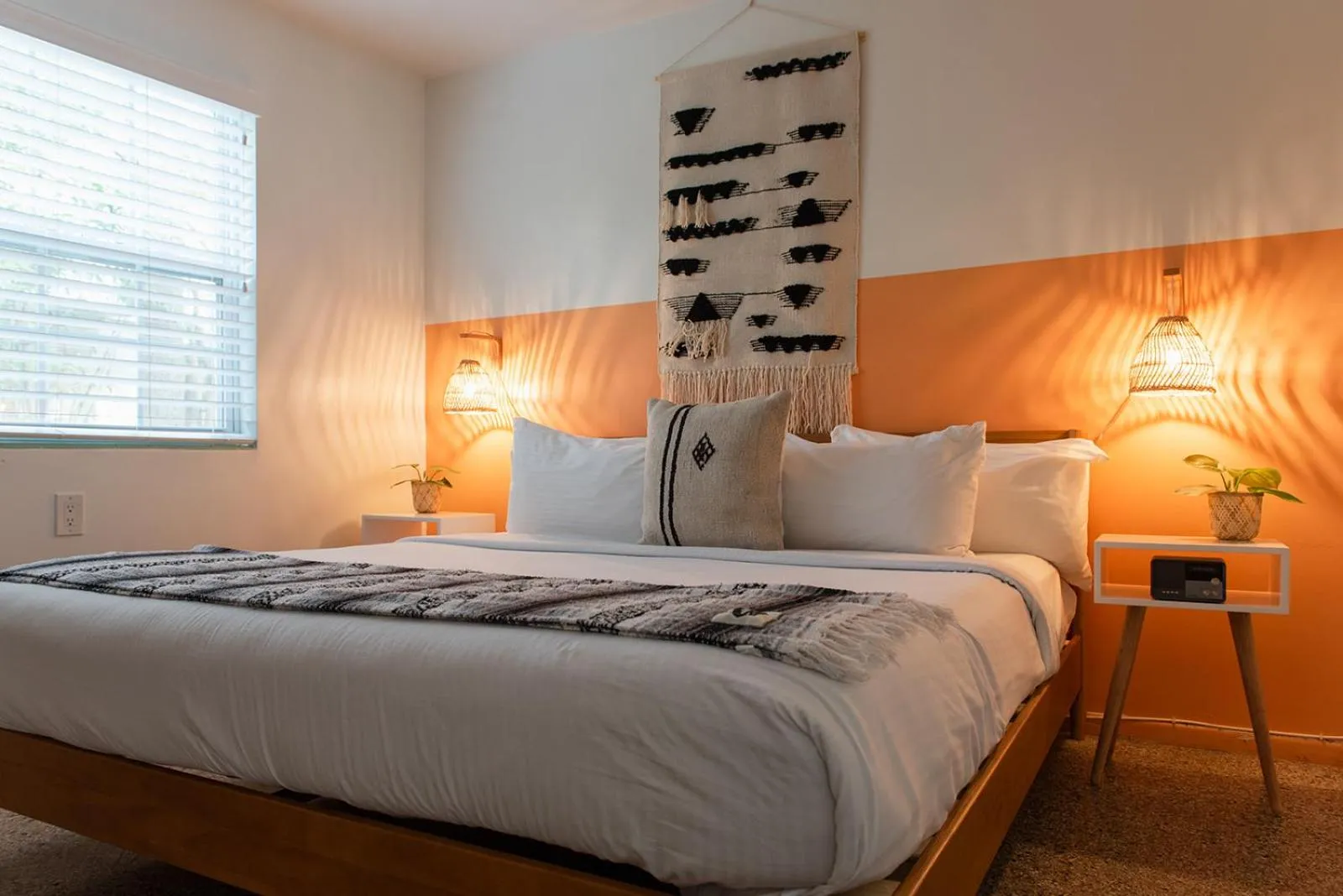 Bed in Seaspray Surf Lodge