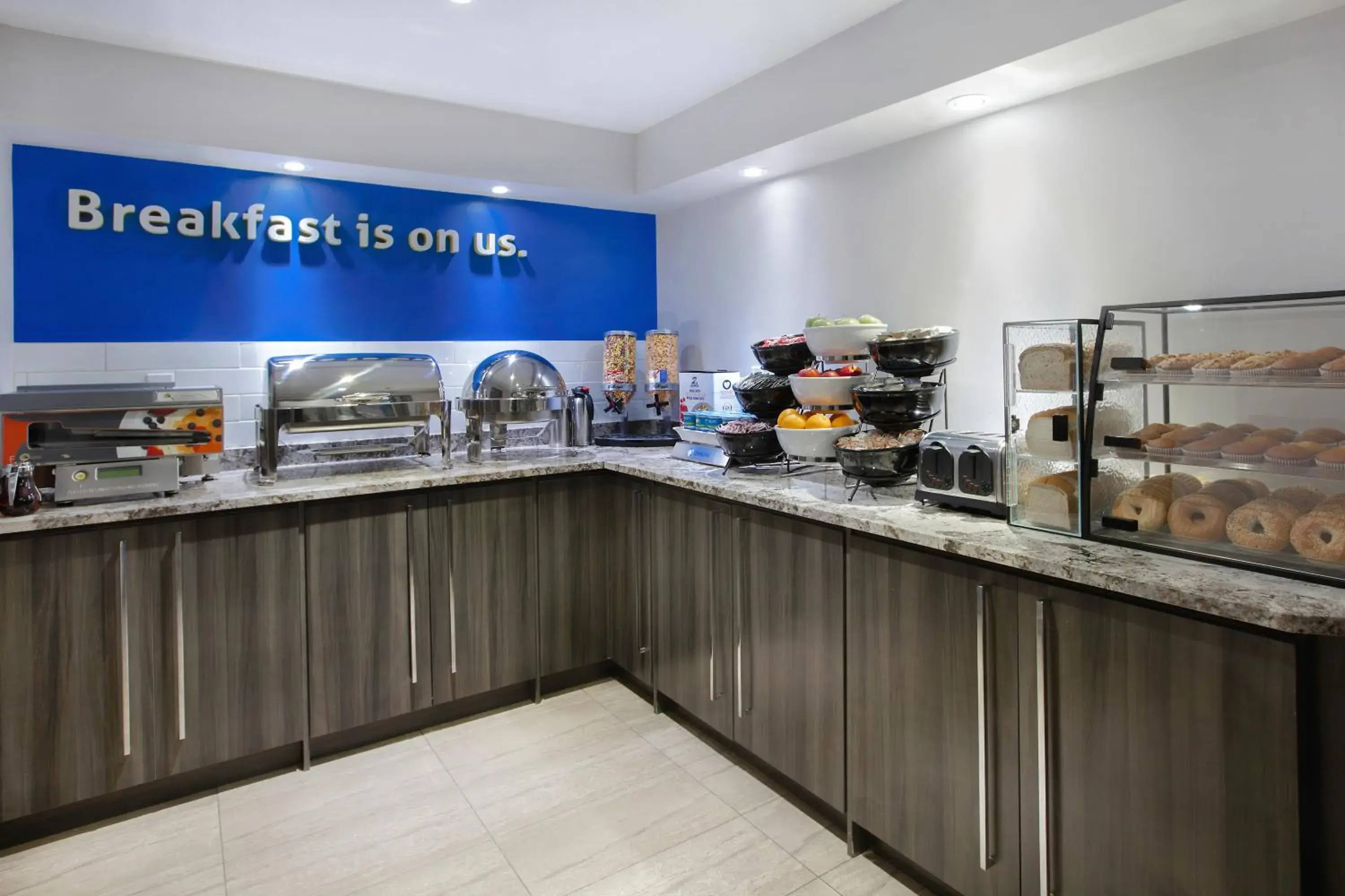 Breakfast in Days Inn by Wyndham Barrie Breakfast in Days Inn by Wyndham Barrie