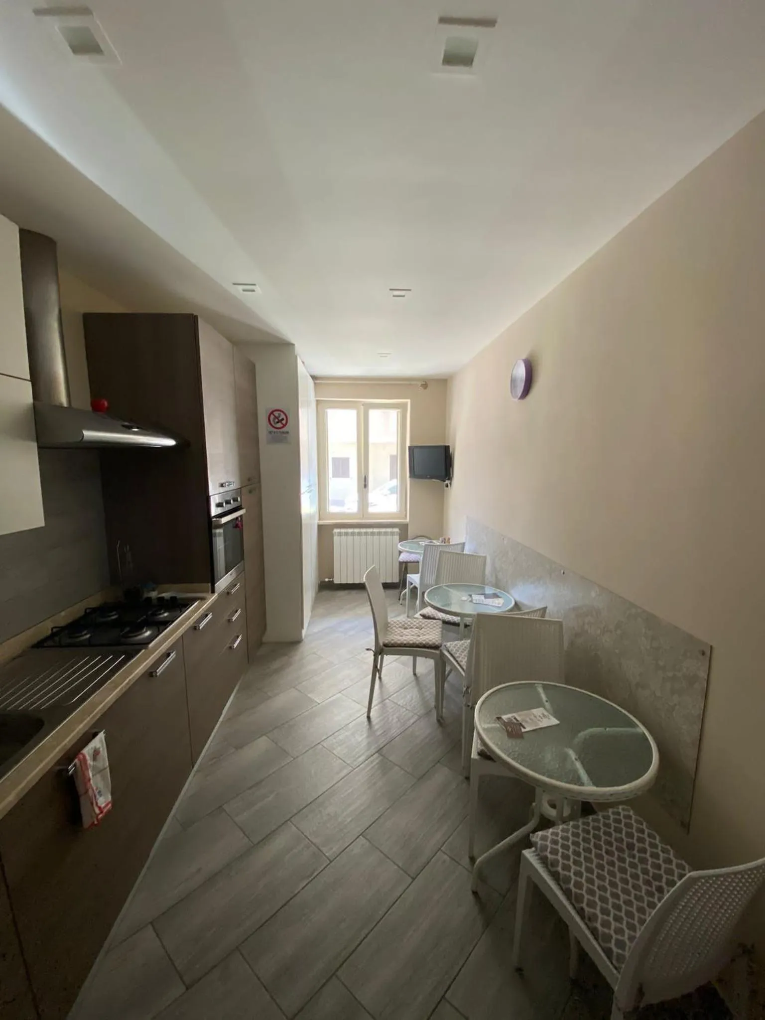 Kitchen or kitchenette in B&B Cavirani