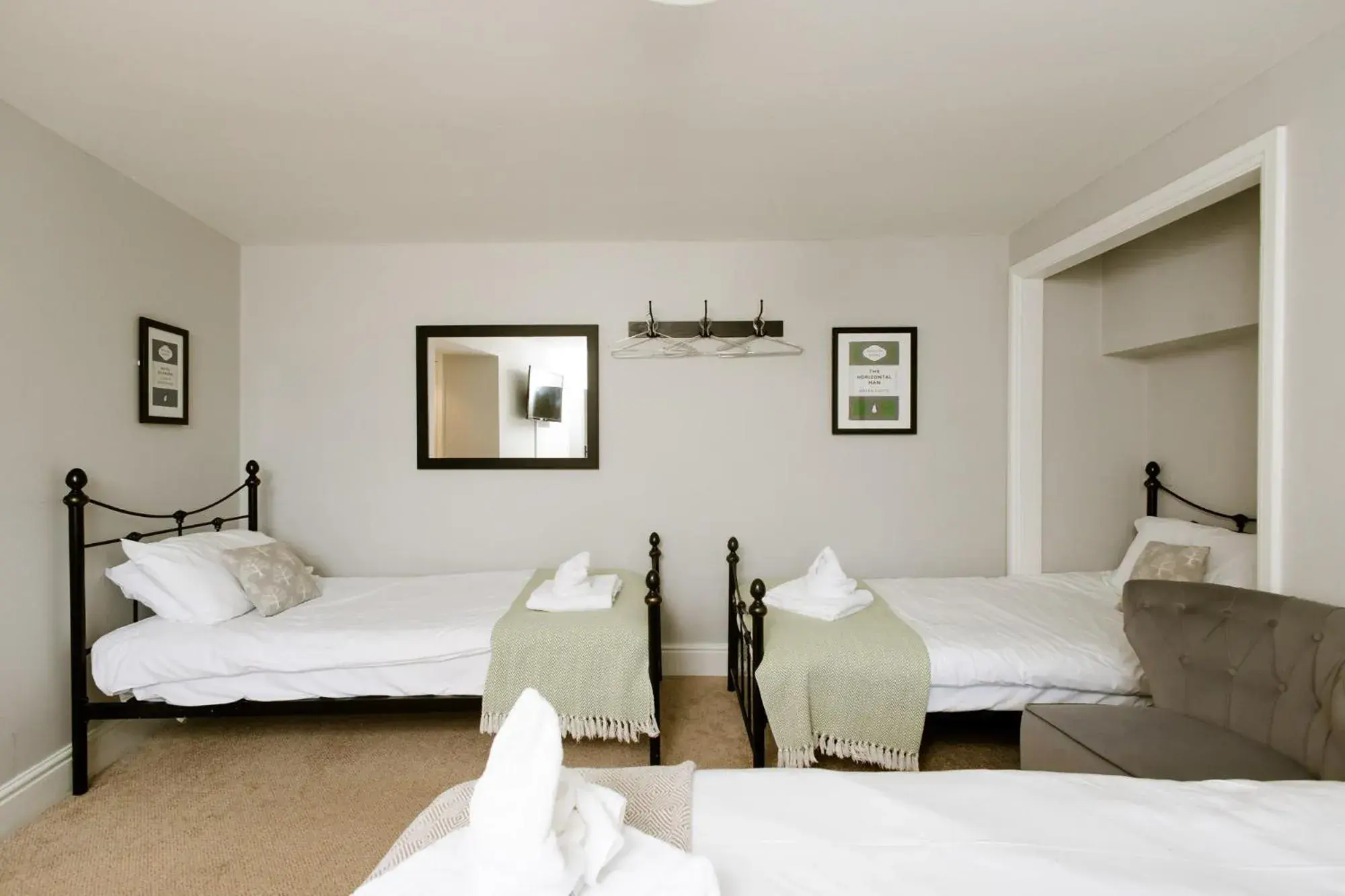 Family Room in The Sun Inn At Hook Norton Family Room in The Sun Inn At Hook Norton