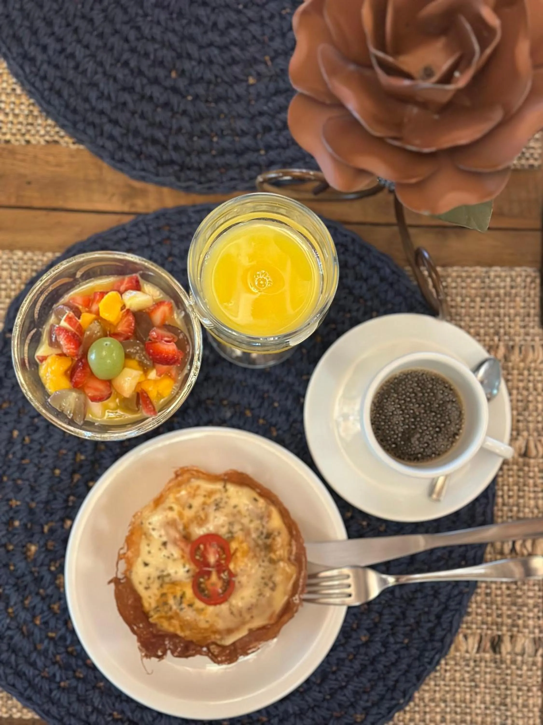 Food and drinks in Pousada Da Pedra