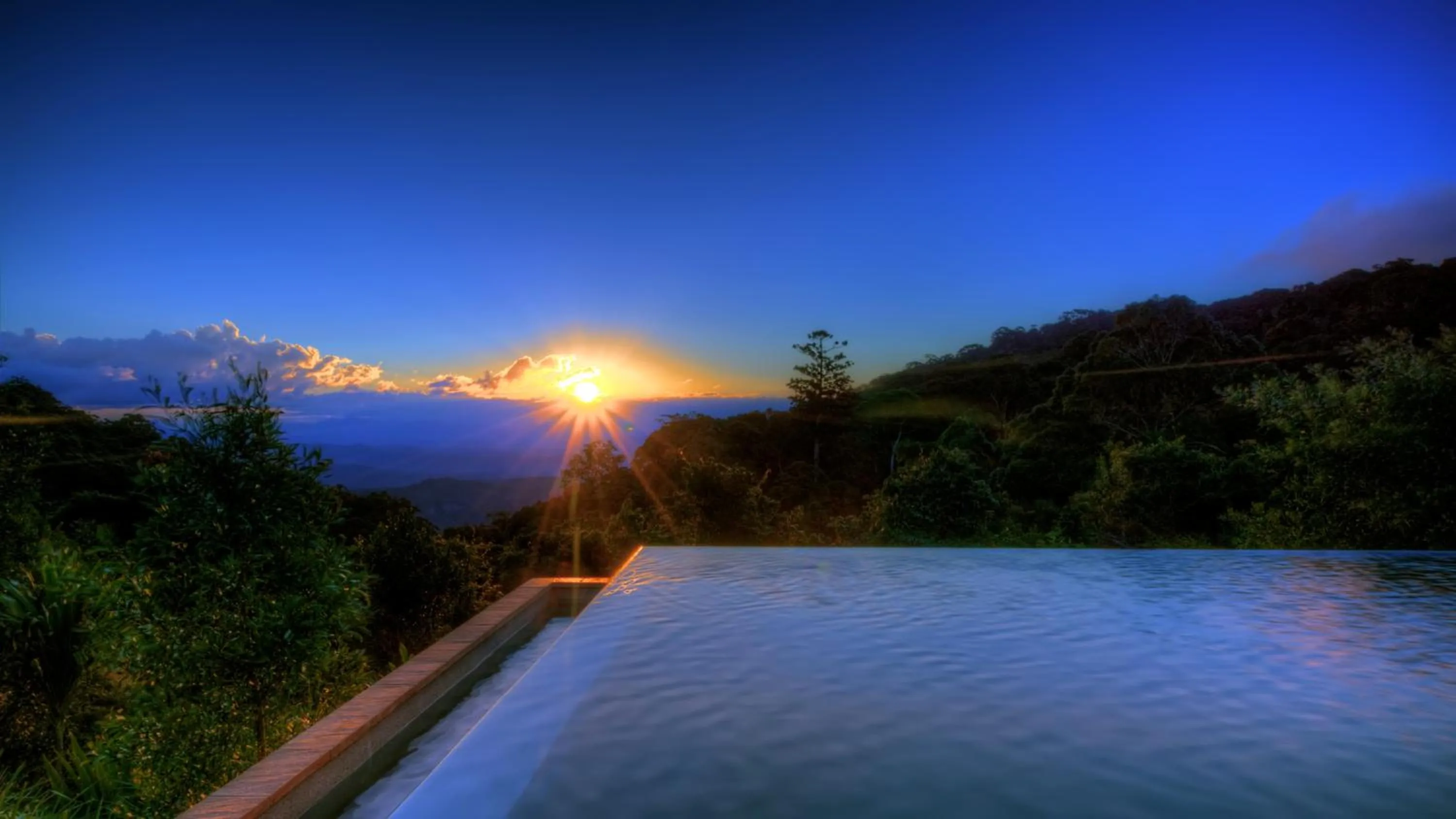 Sunset in O'Reilly's Rainforest Retreat