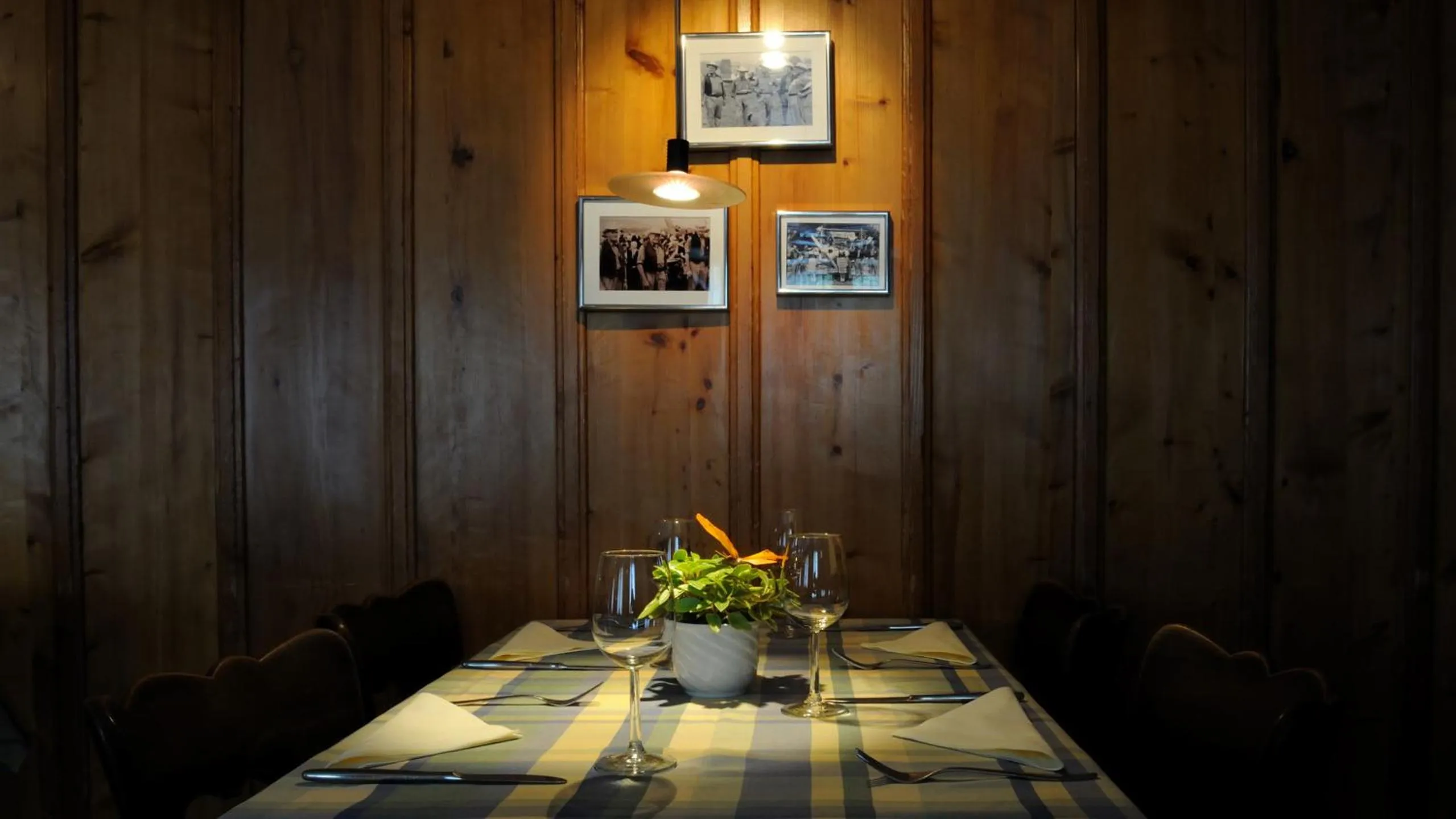 Restaurant/places to eat in Gasthaus zum Rössli