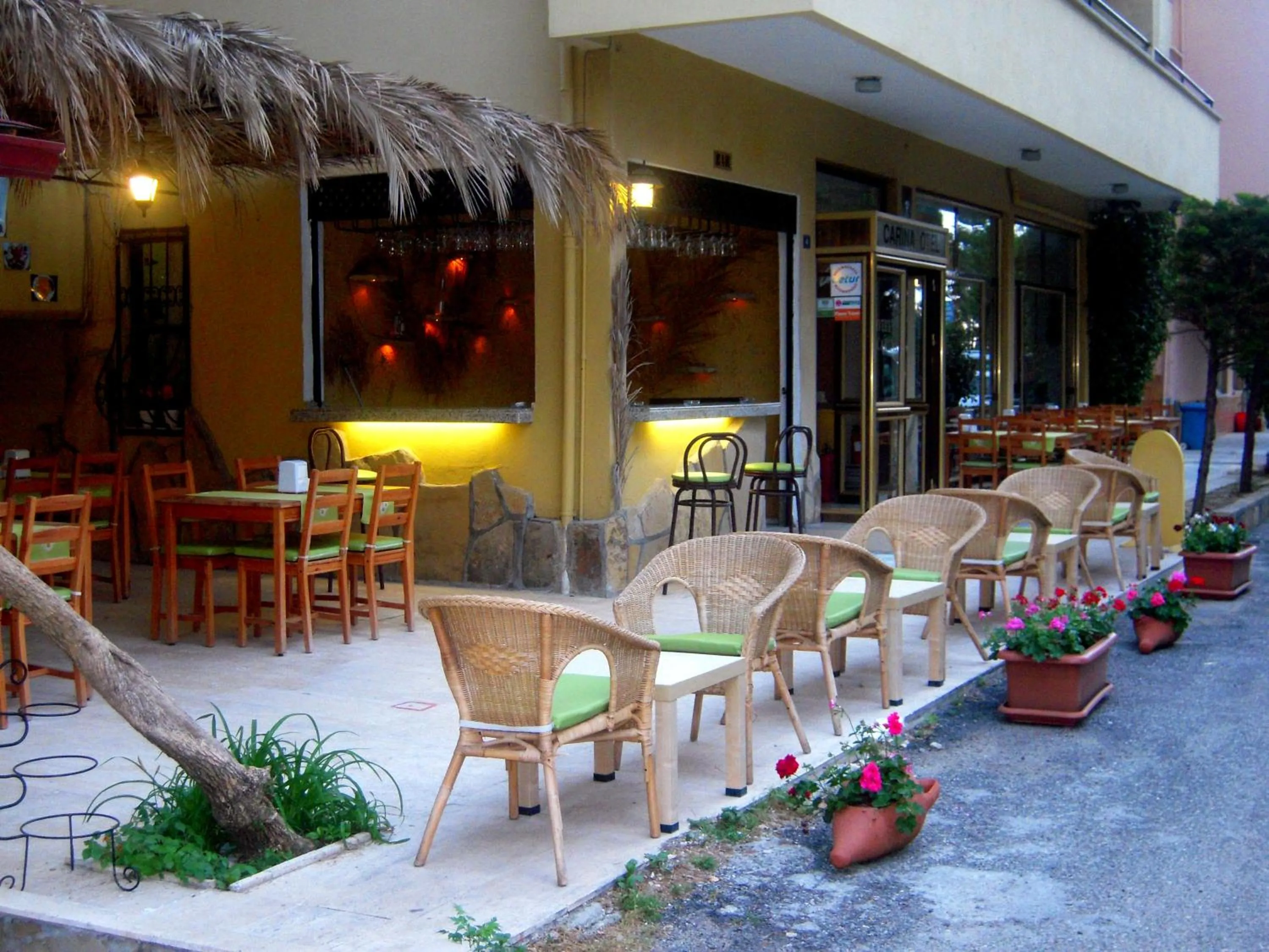 Facade/entrance in Kleopatra Carina Hotel