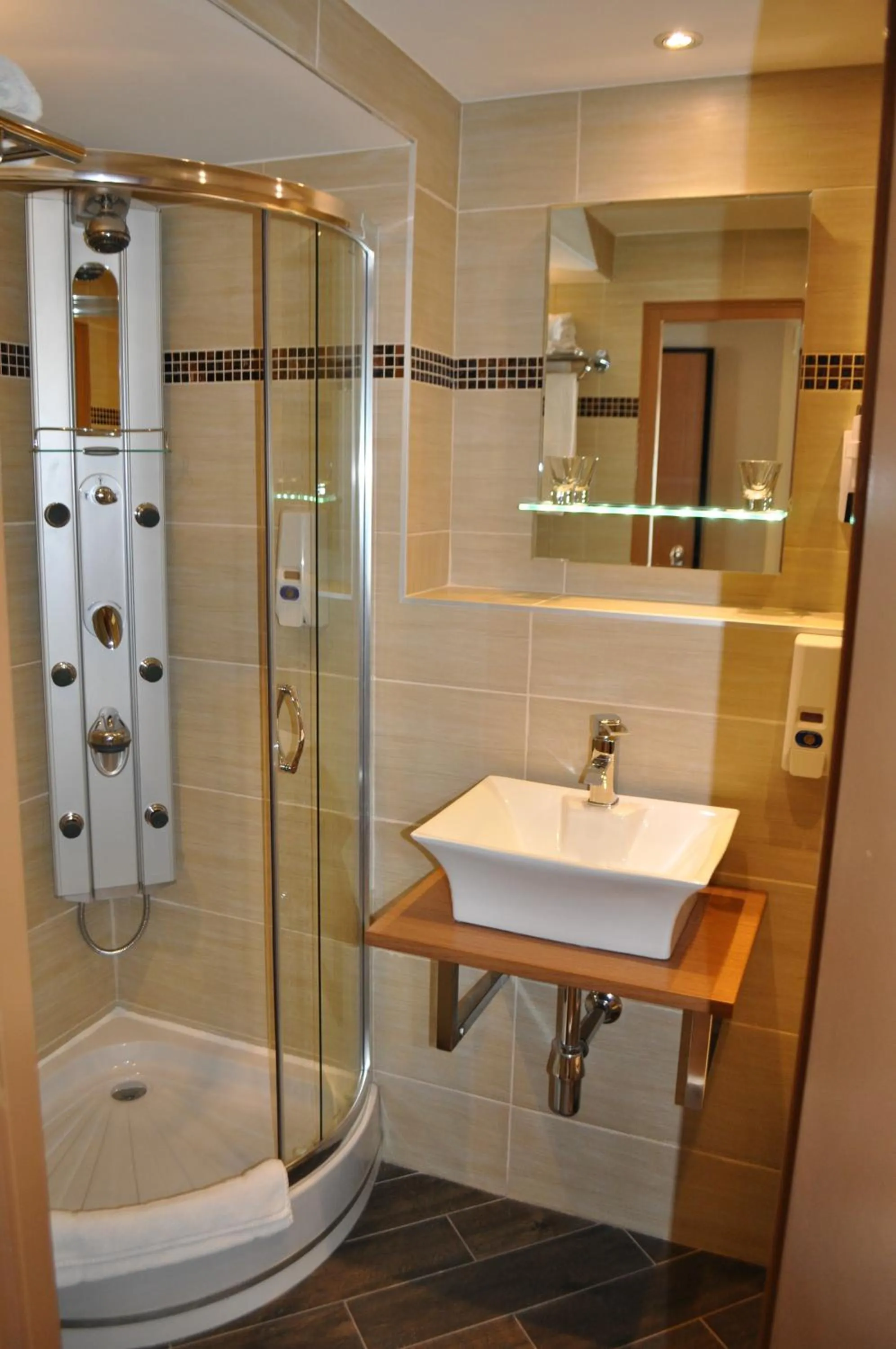 Bathroom in Hotel de Savoie