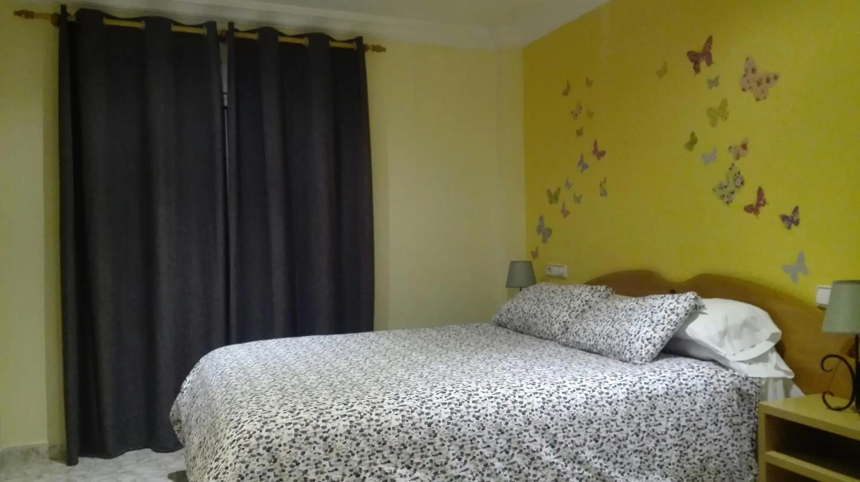 Bedroom, Bed in Hostal Andrés