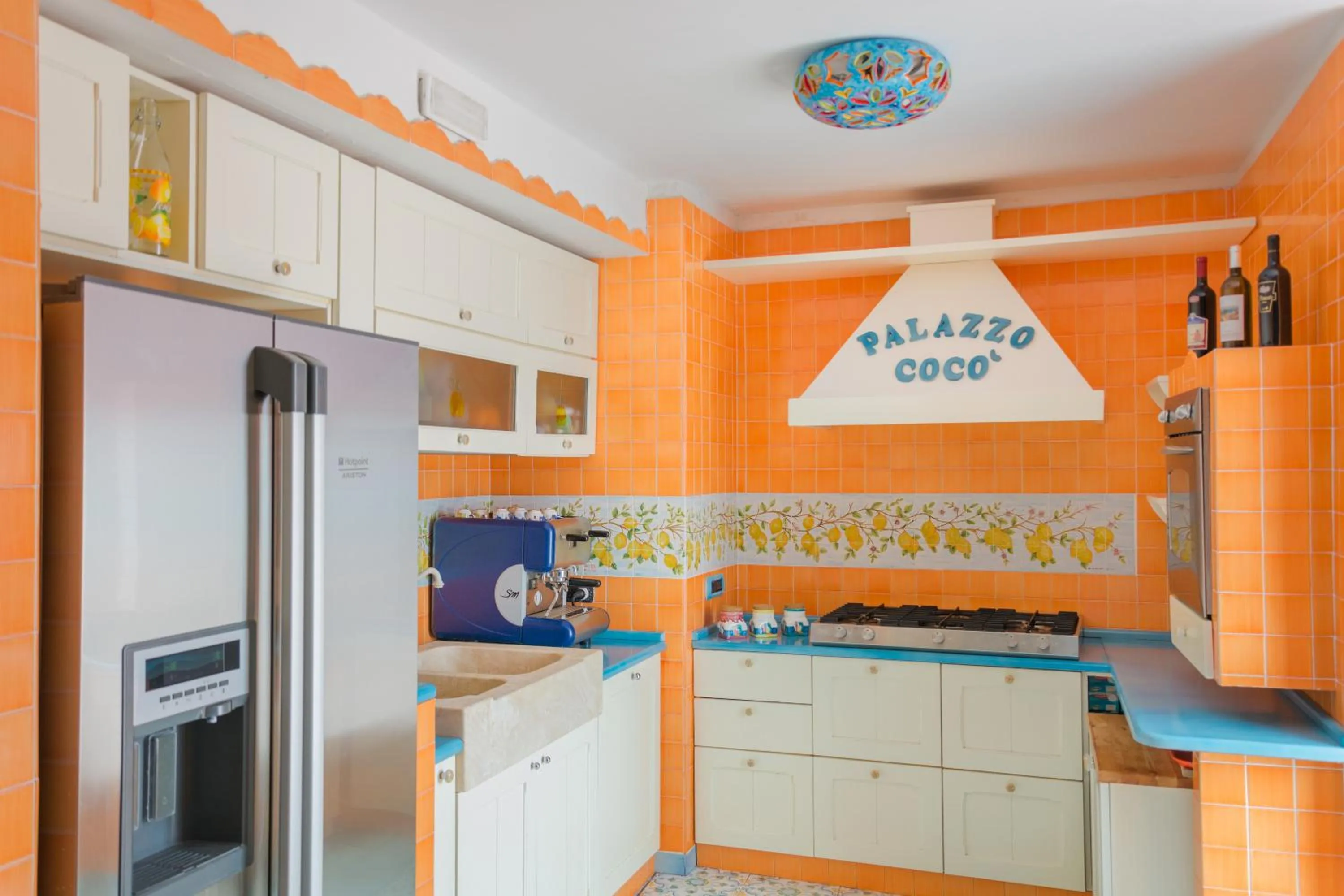 Kitchen or kitchenette in Palazzo Cocò Sentiero dei Limoni