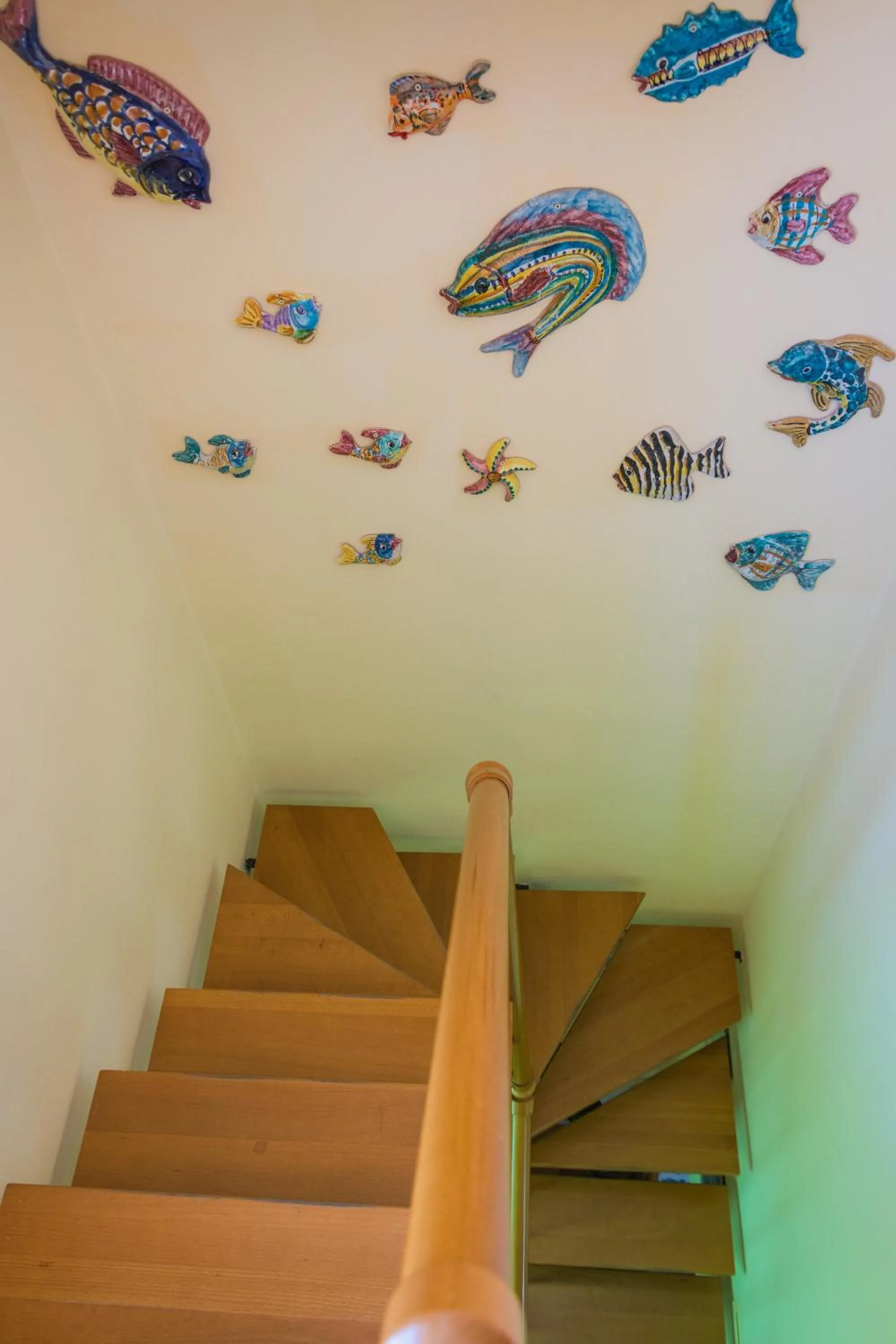 Decorative detail in Palazzo Cocò Sentiero dei Limoni