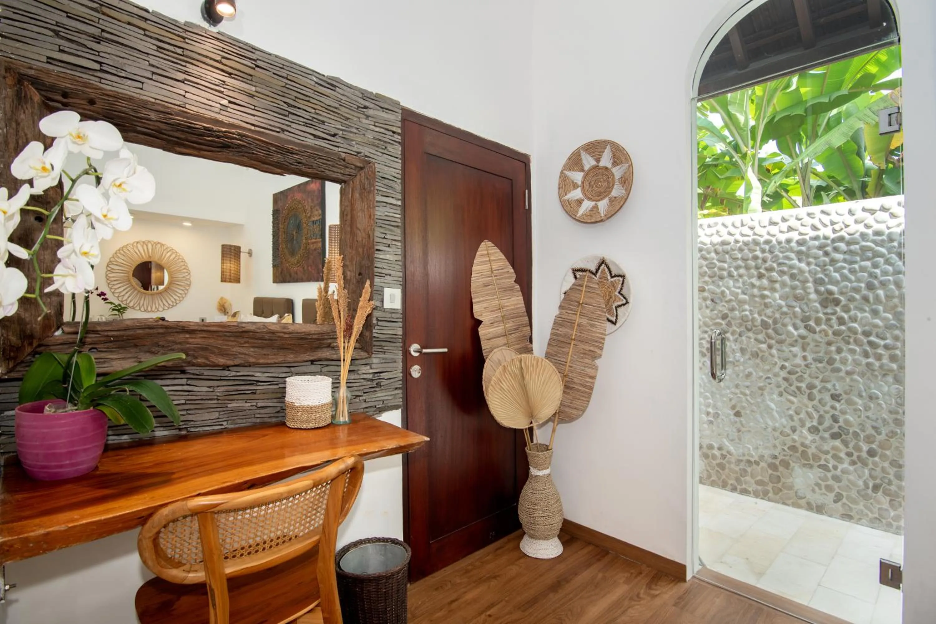 Decorative detail in The Samara Villas & Restaurant