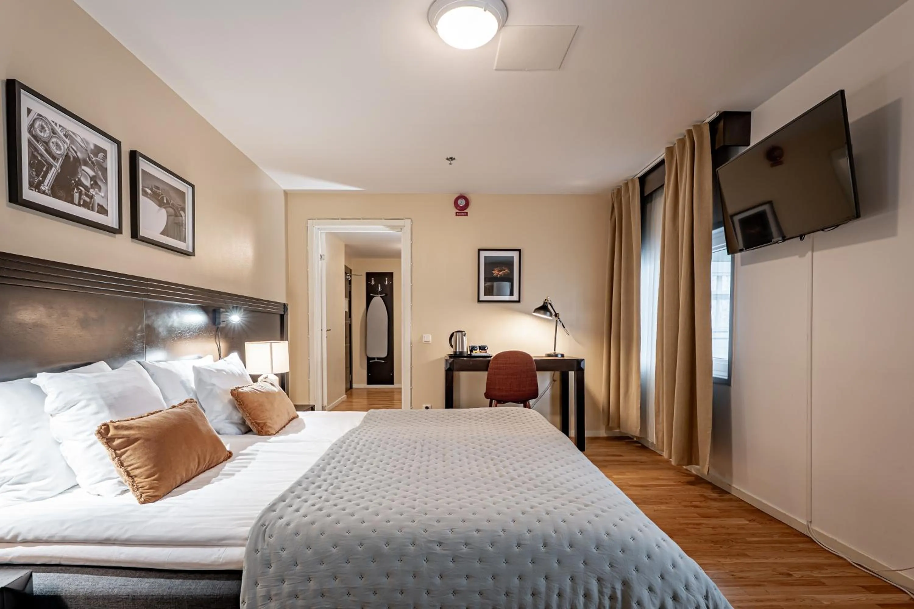 Bed in Solna Park & Hotel