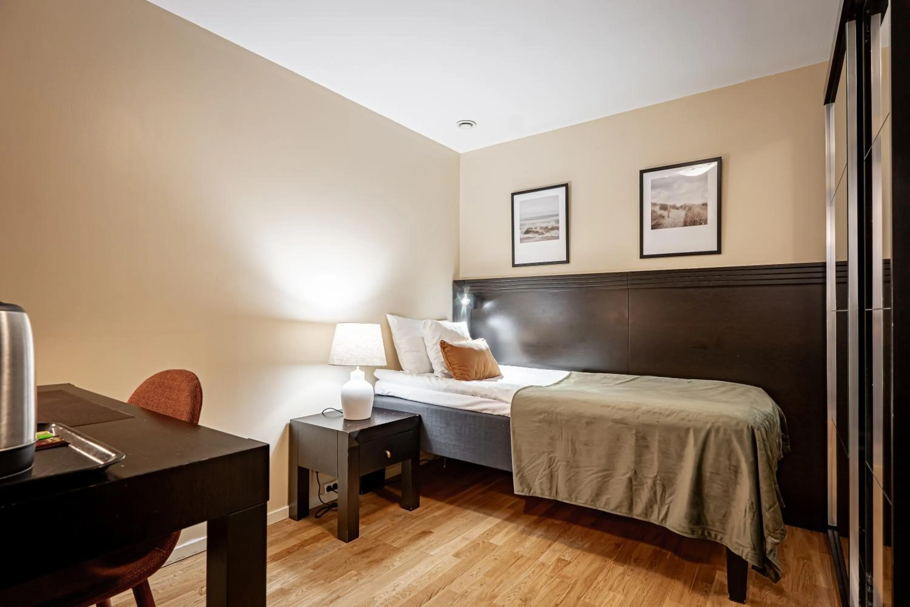 Bed in Solna Park & Hotel