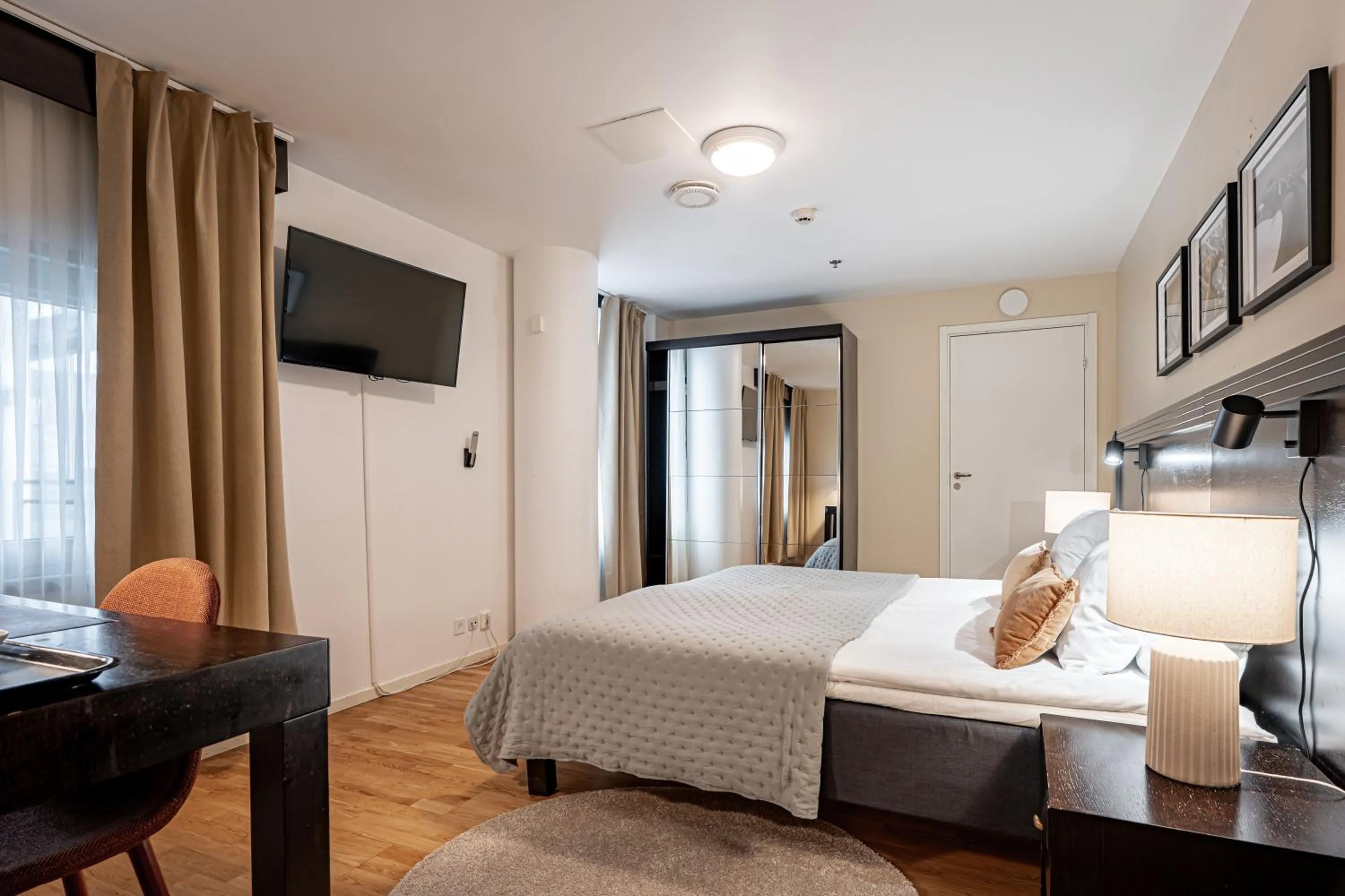 Bed in Solna Park & Hotel