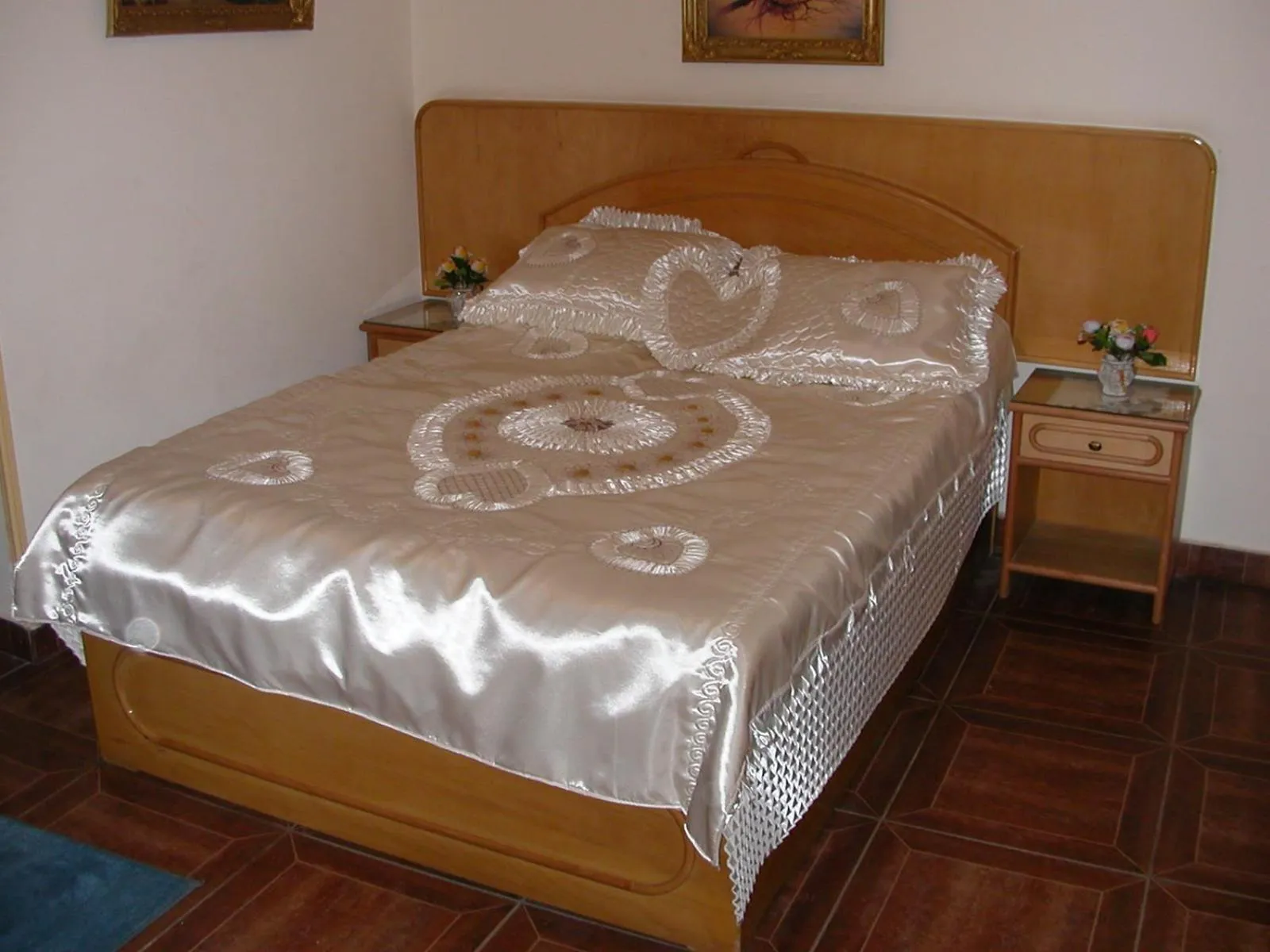 Bed in High way Hotel