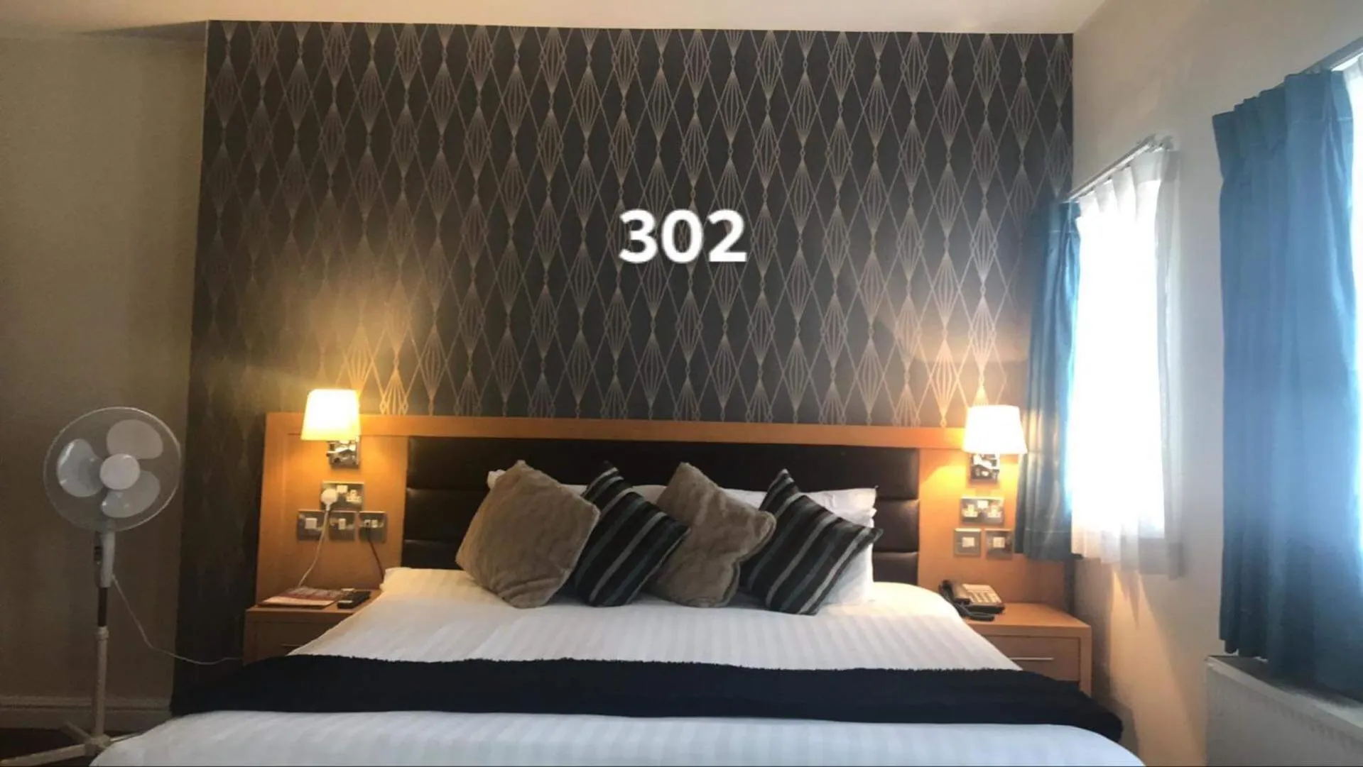 Bed in Iris Hotel Llandudno