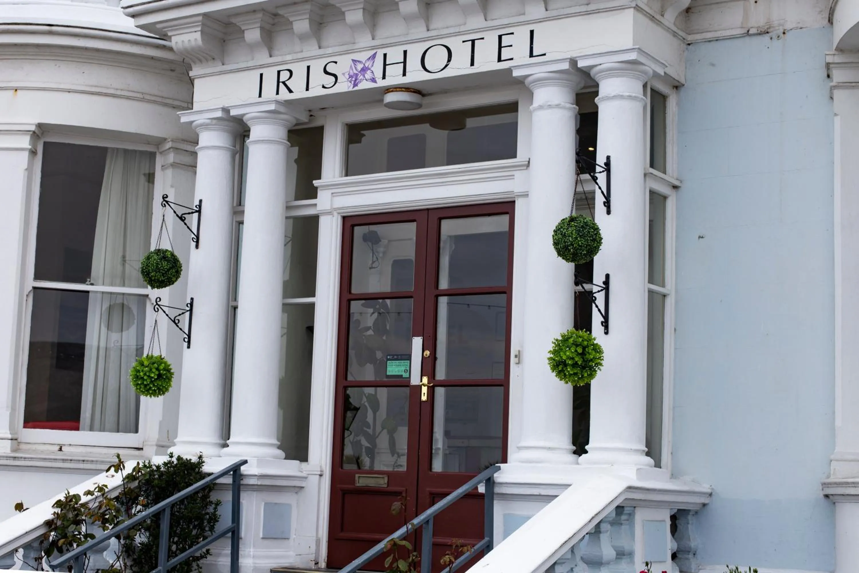 Facade/entrance in Iris Hotel Llandudno