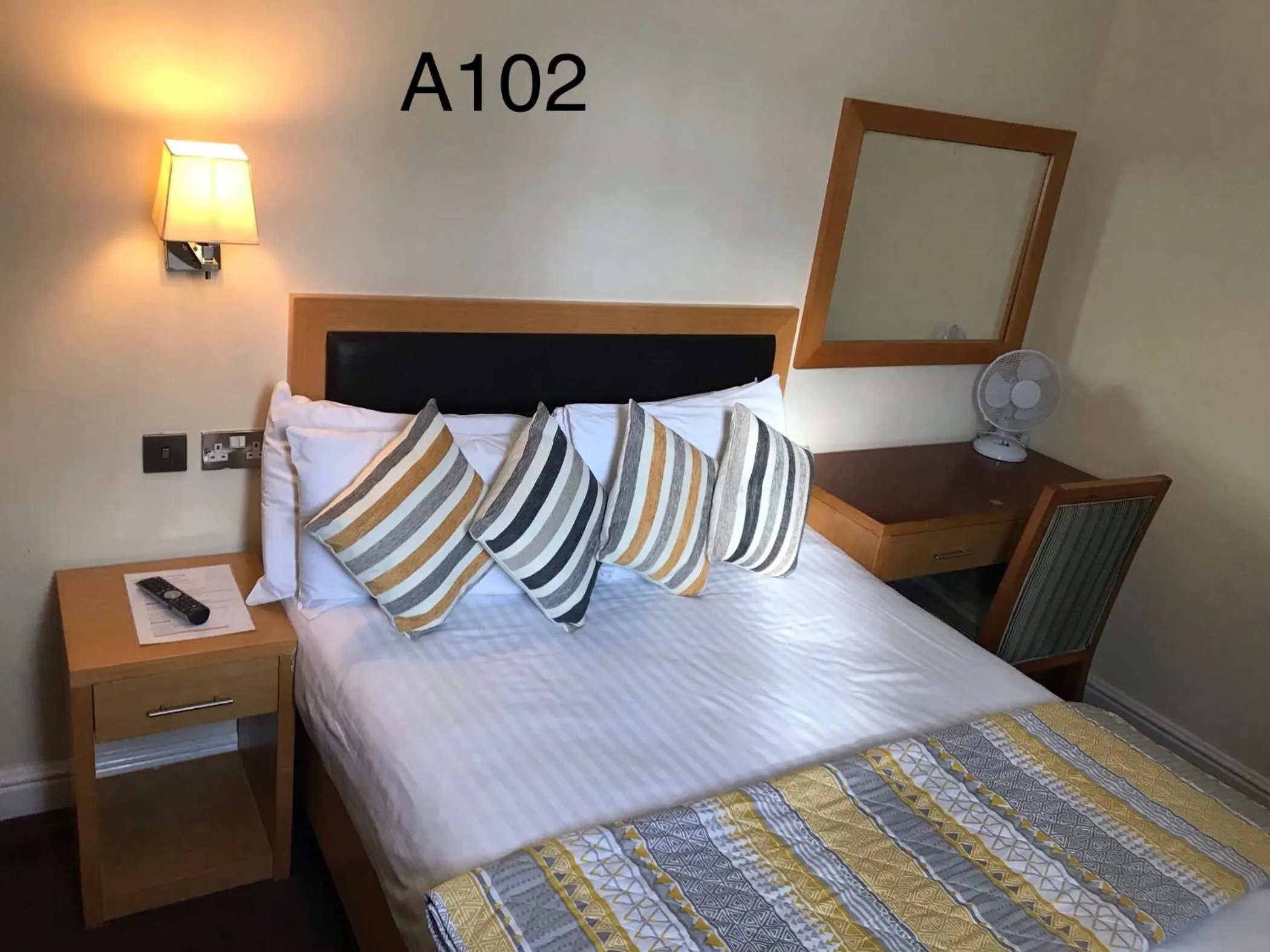 Bed in Iris Hotel Llandudno