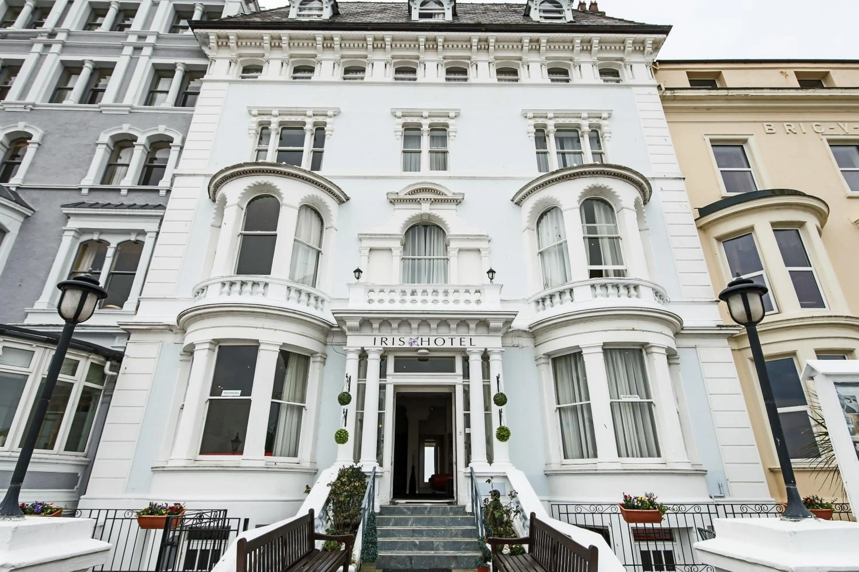 Facade/entrance in Iris Hotel Llandudno