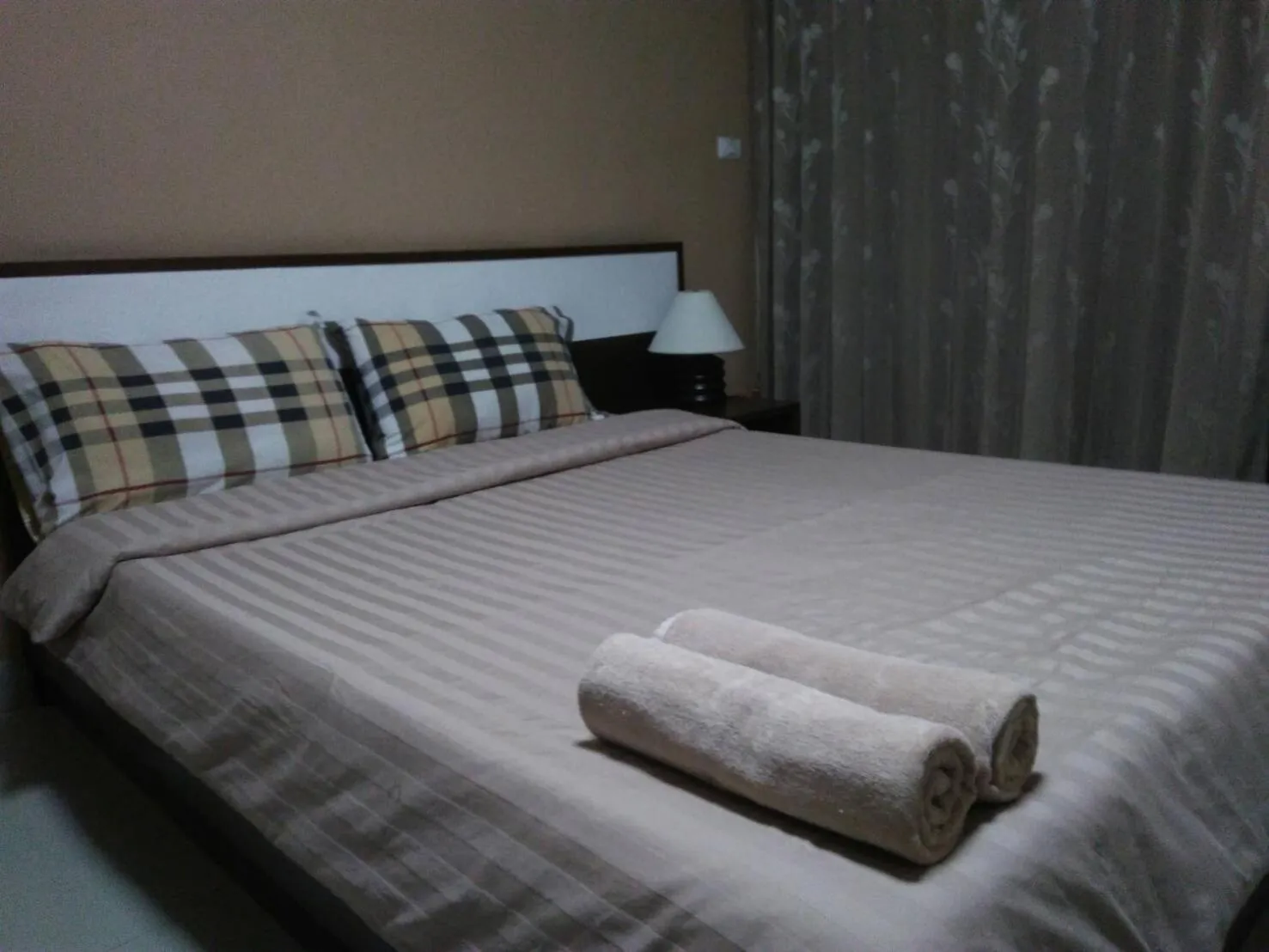 Bed in Crystal Place Parkkred