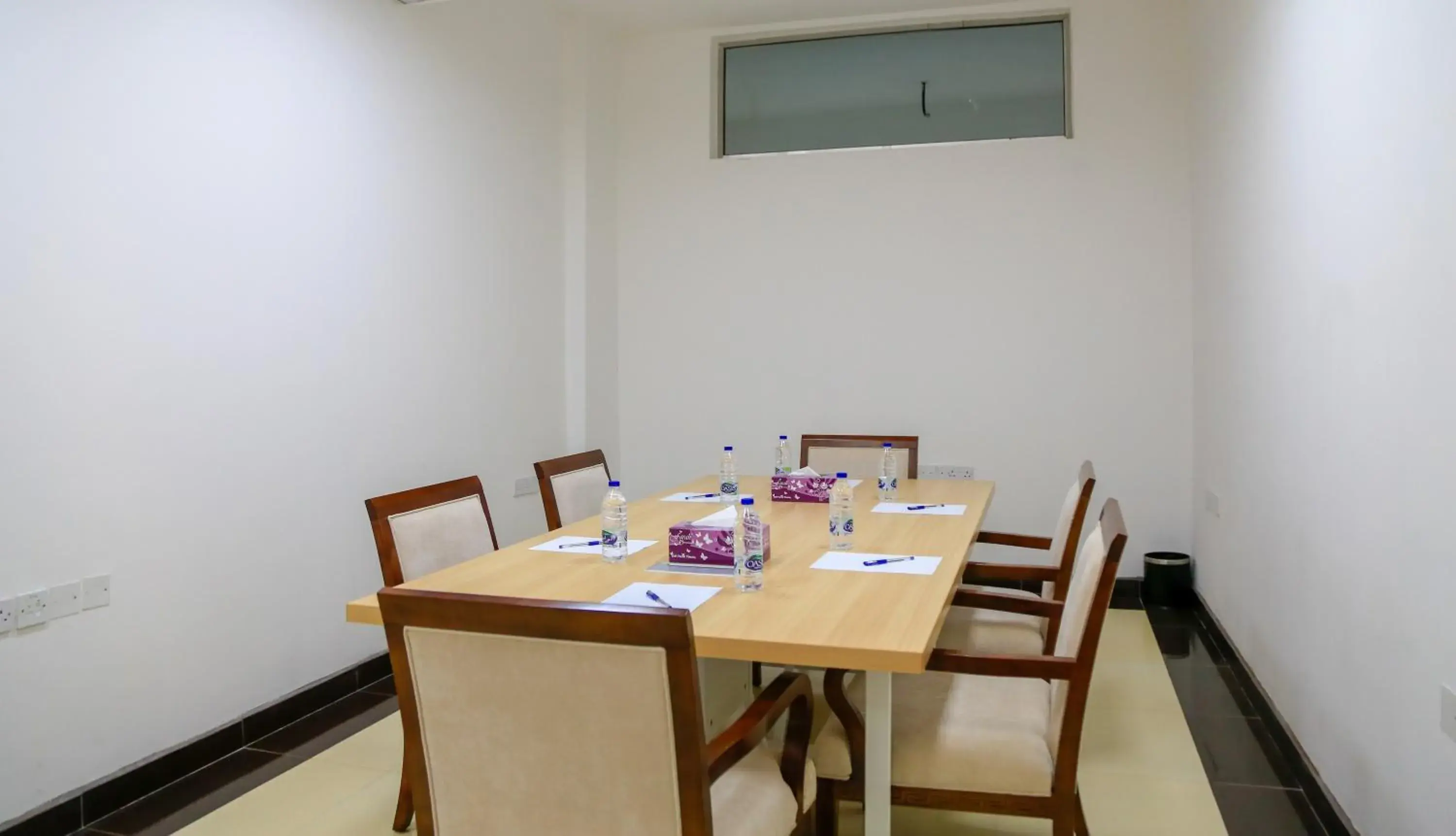 Restaurant/places to eat in Muscat Inn Hotel Restaurant/places to eat in Muscat Inn Hotel