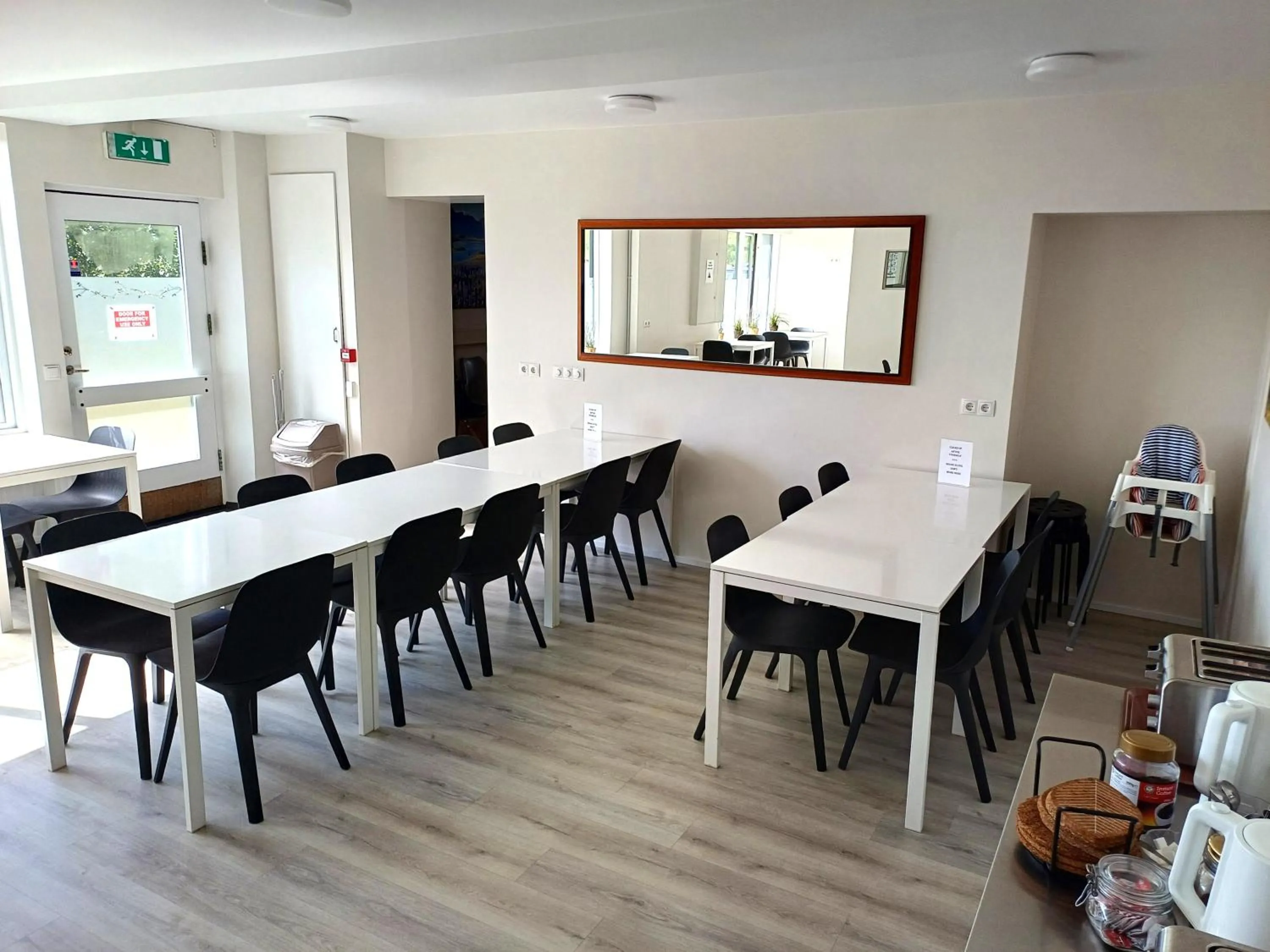 Dining area in Lyngás Guesthouse