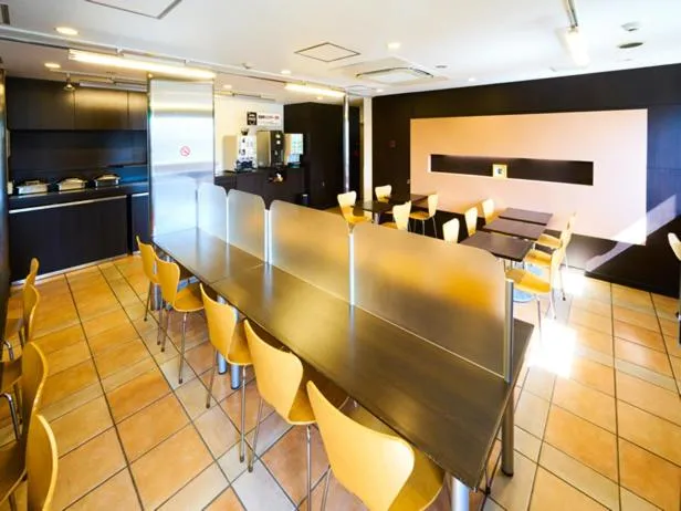 Restaurant/places to eat in Super Hotel Sakai Marittima