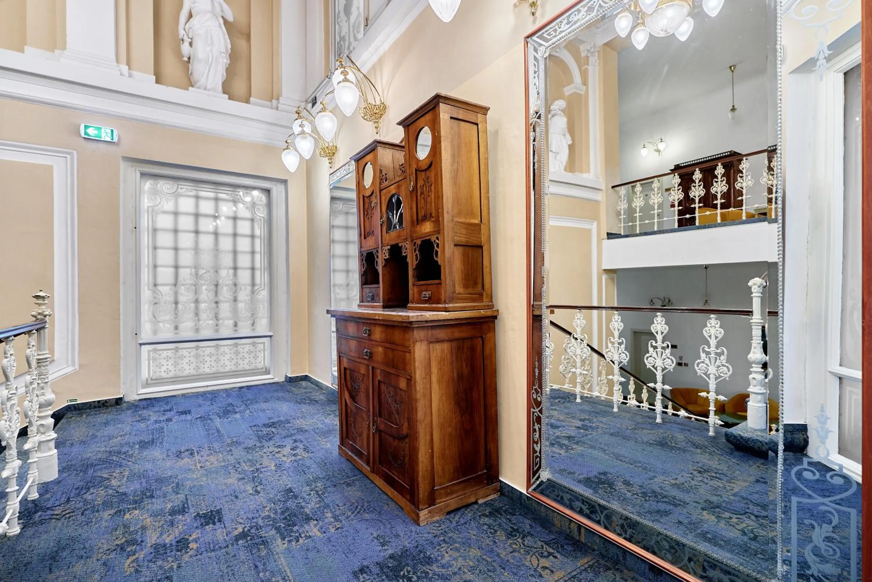 Lobby or reception in Hotel Maxim