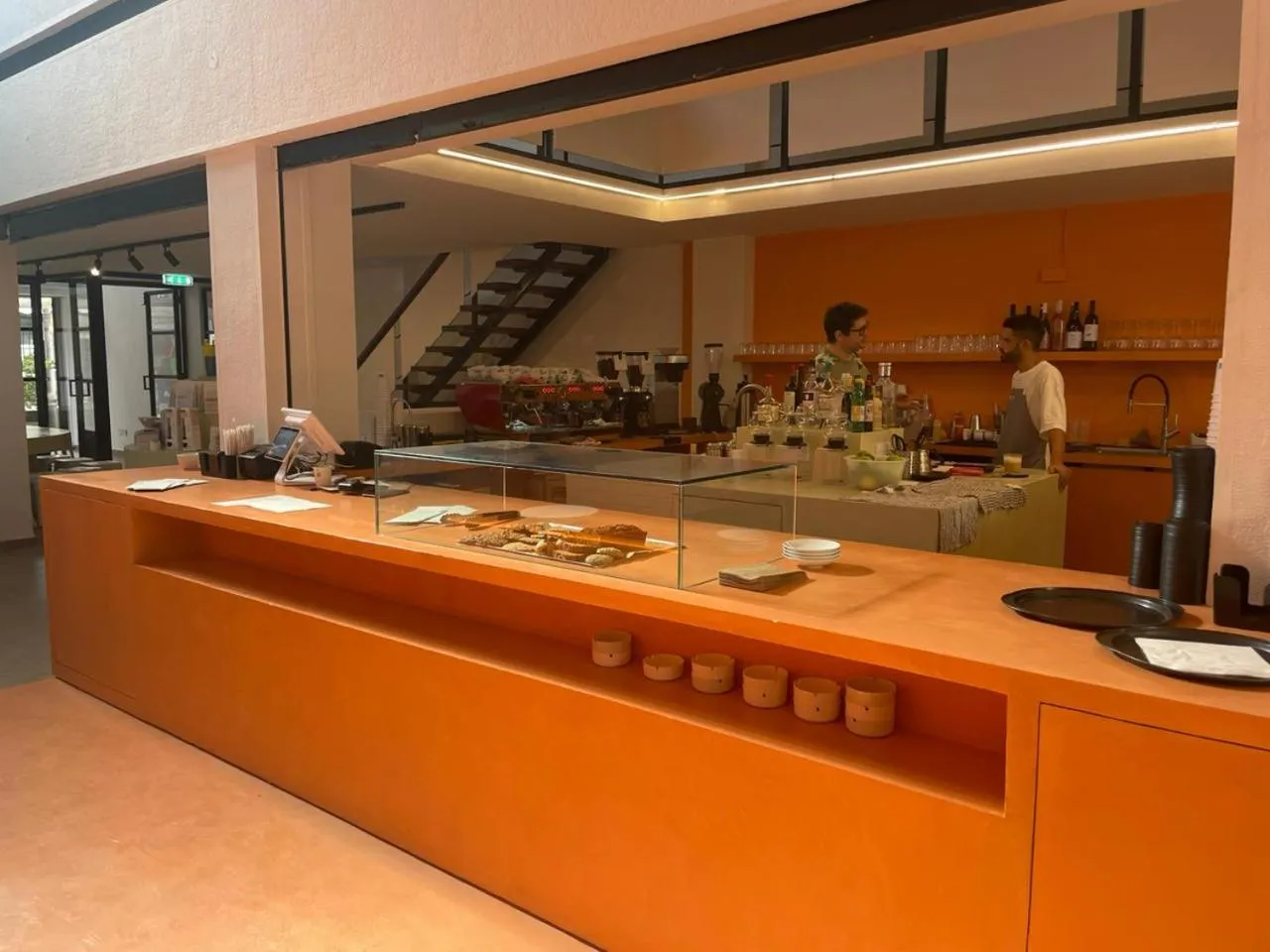 Coffee/tea facilities in Metropole Hotel