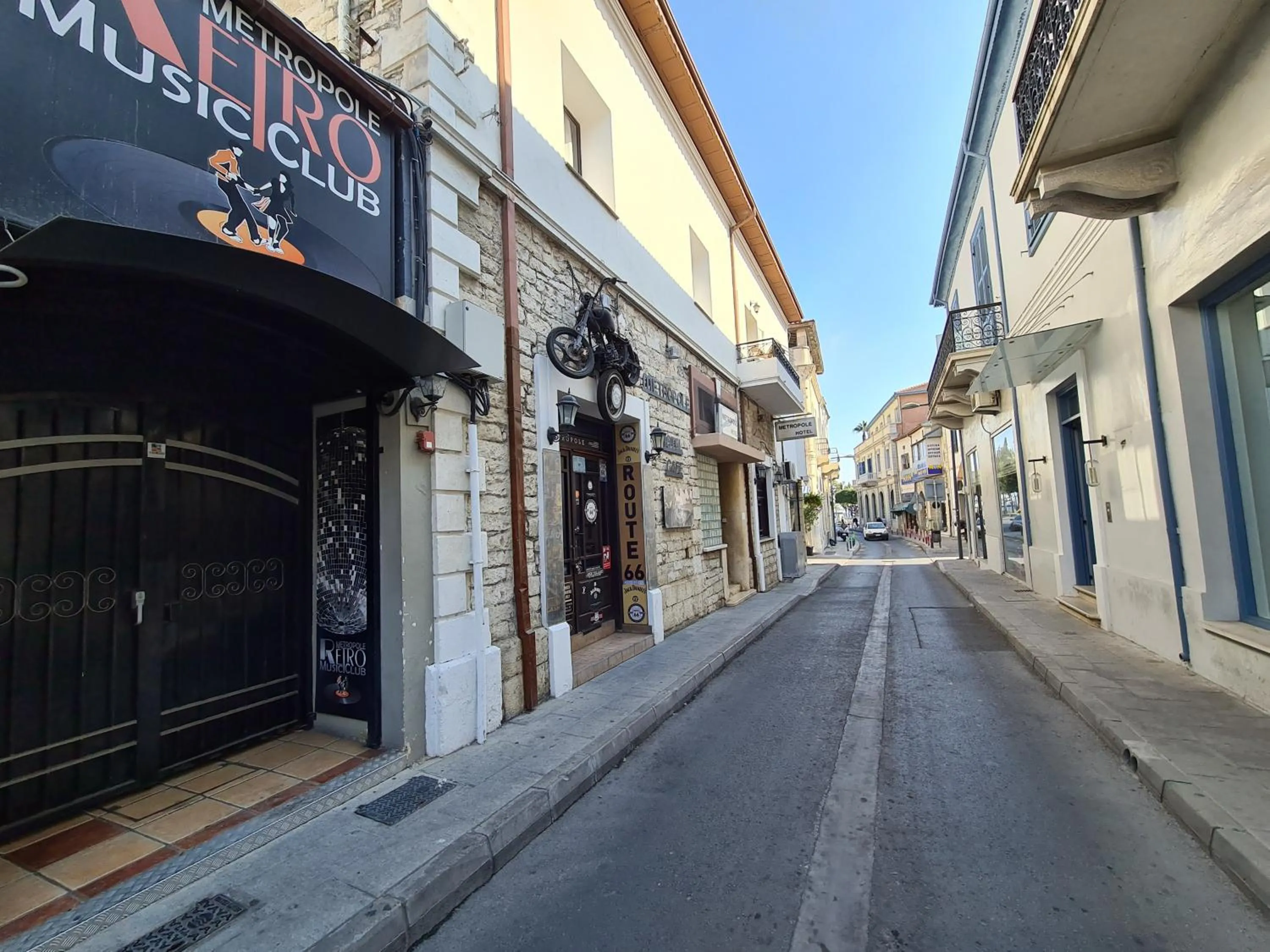 Facade/entrance in Metropole Hotel