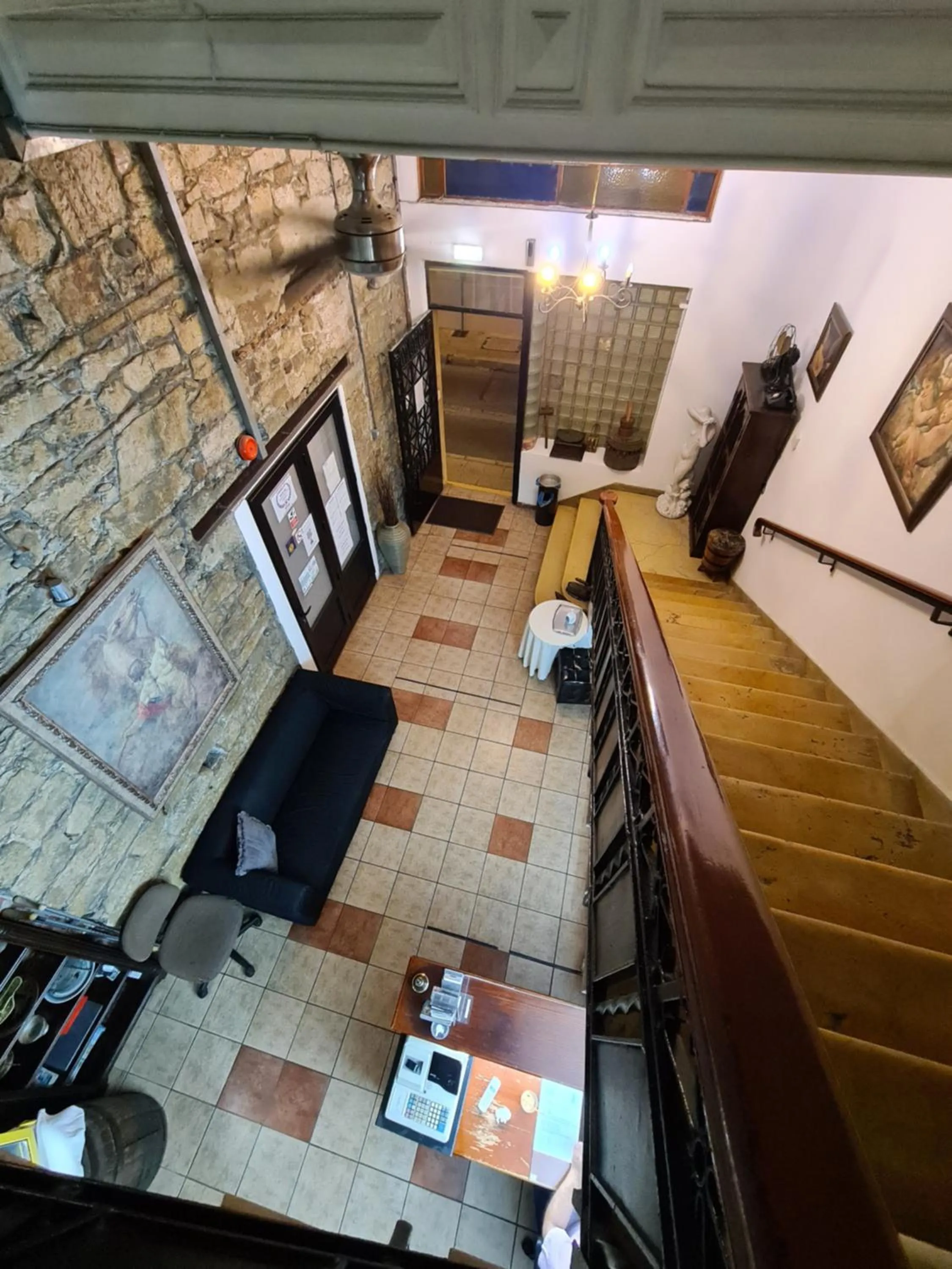 Lobby or reception in Metropole Hotel