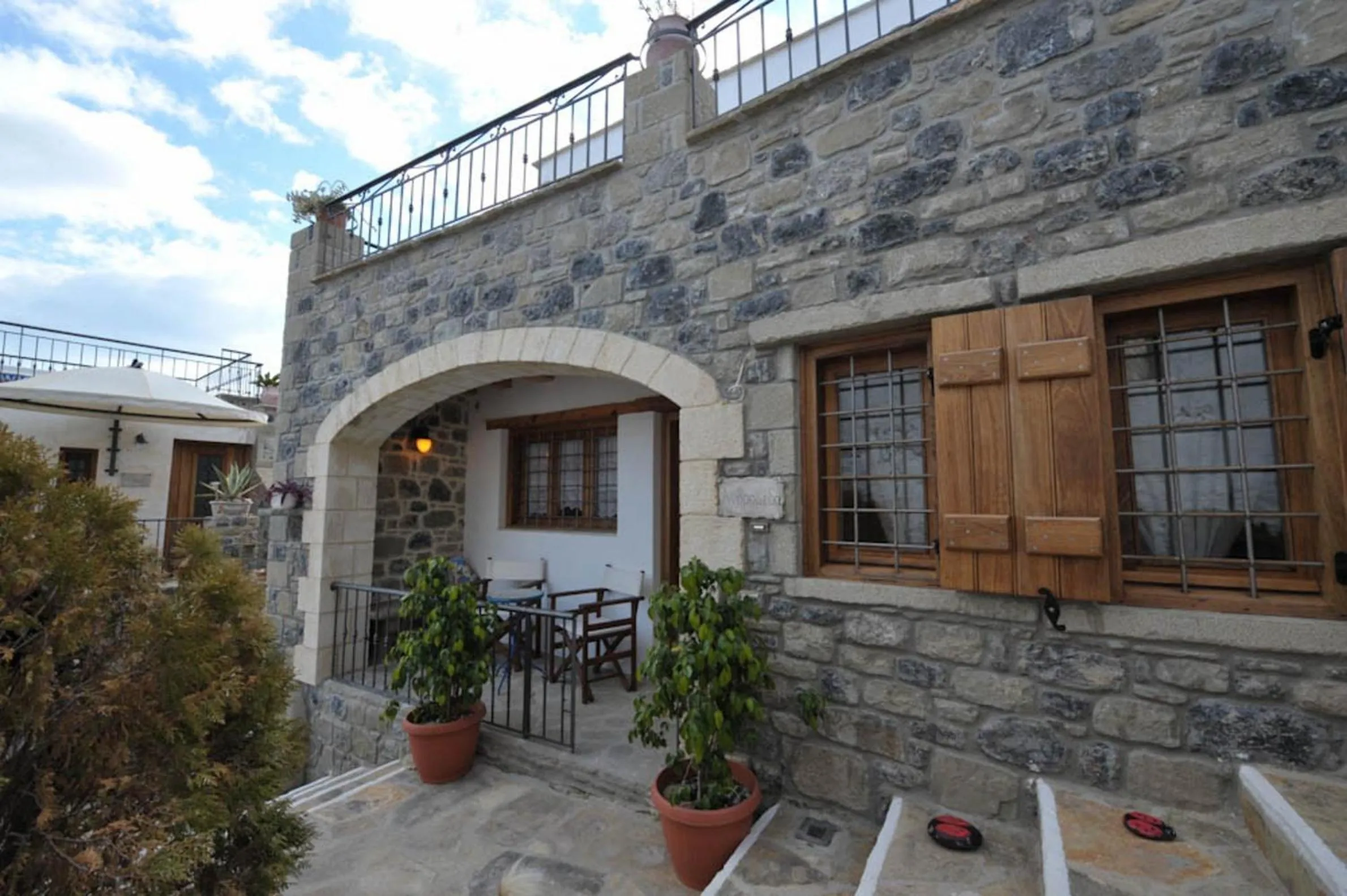 Facade/entrance in Diktynna Traditional Villas